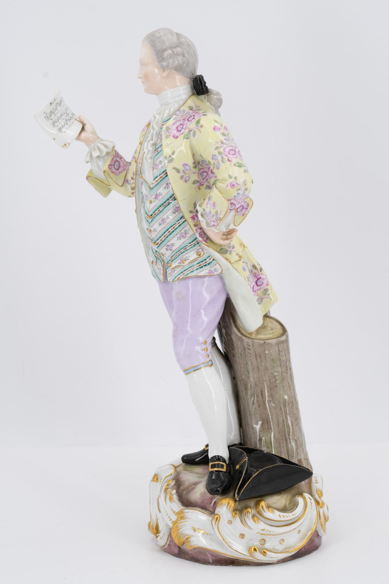 Porcelain figurine of a singer - Image 3 of 6