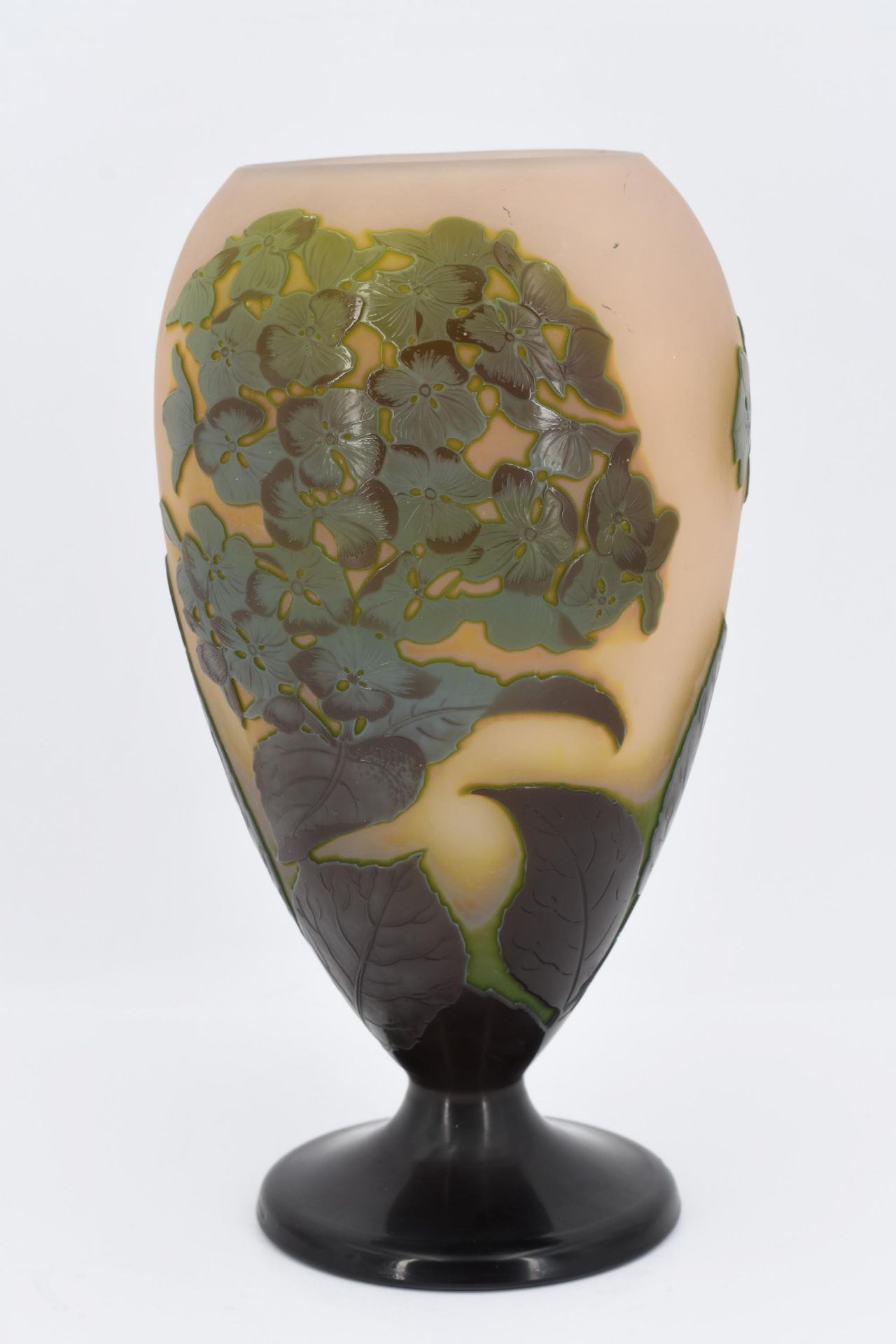 Small glass vase with floral décor - Image 2 of 13