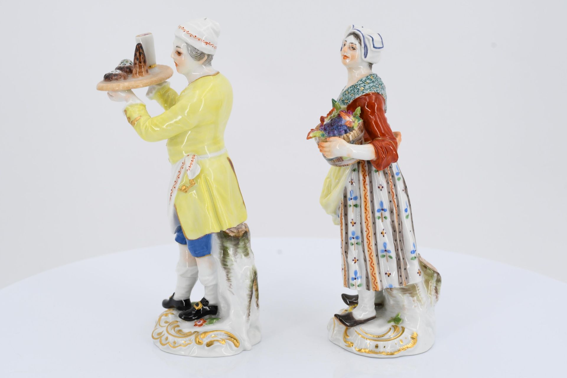 12 porcelain figurines from a series "Cris de Paris" - Image 8 of 27
