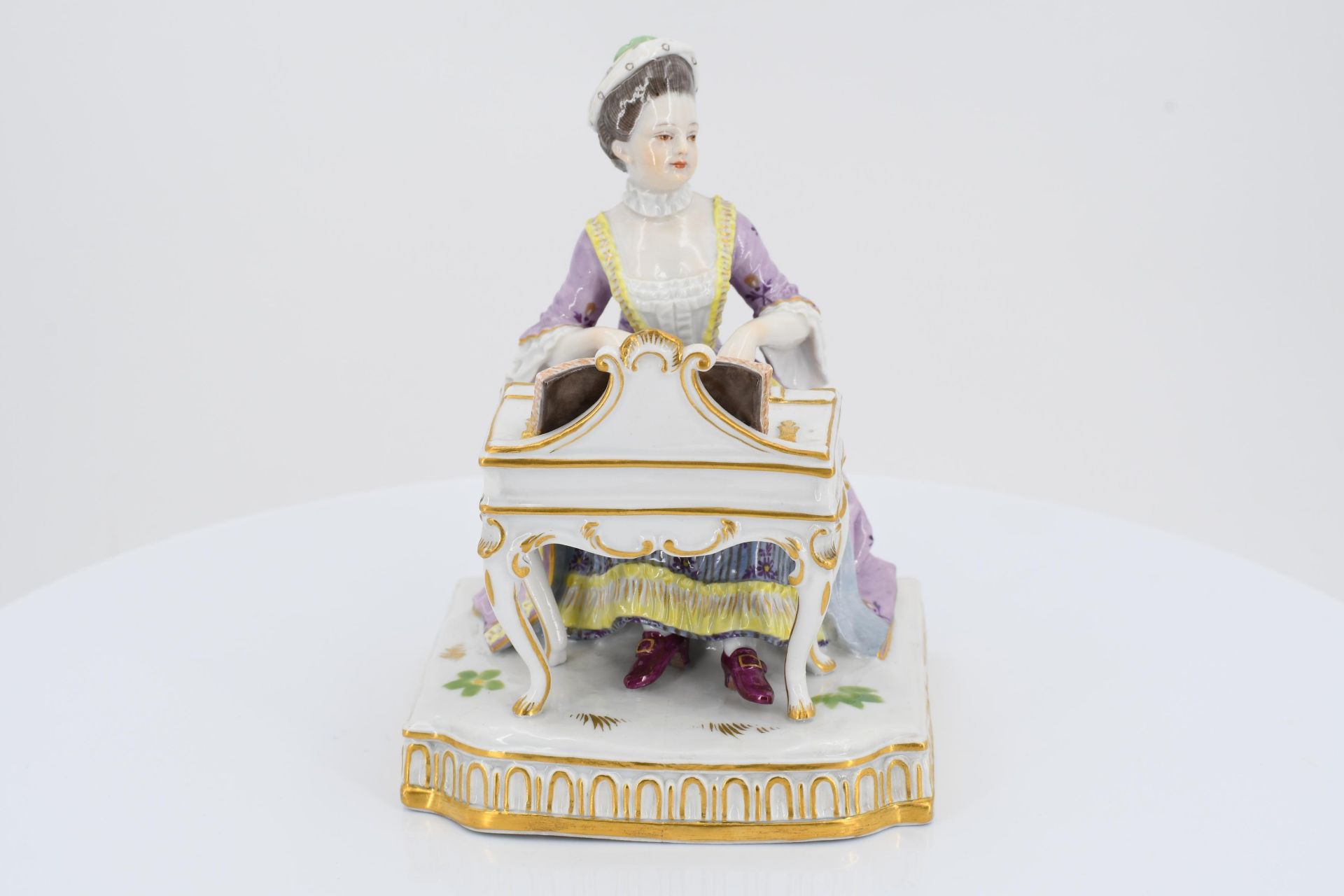 Porcelain figurines "The five senses" - Image 7 of 26