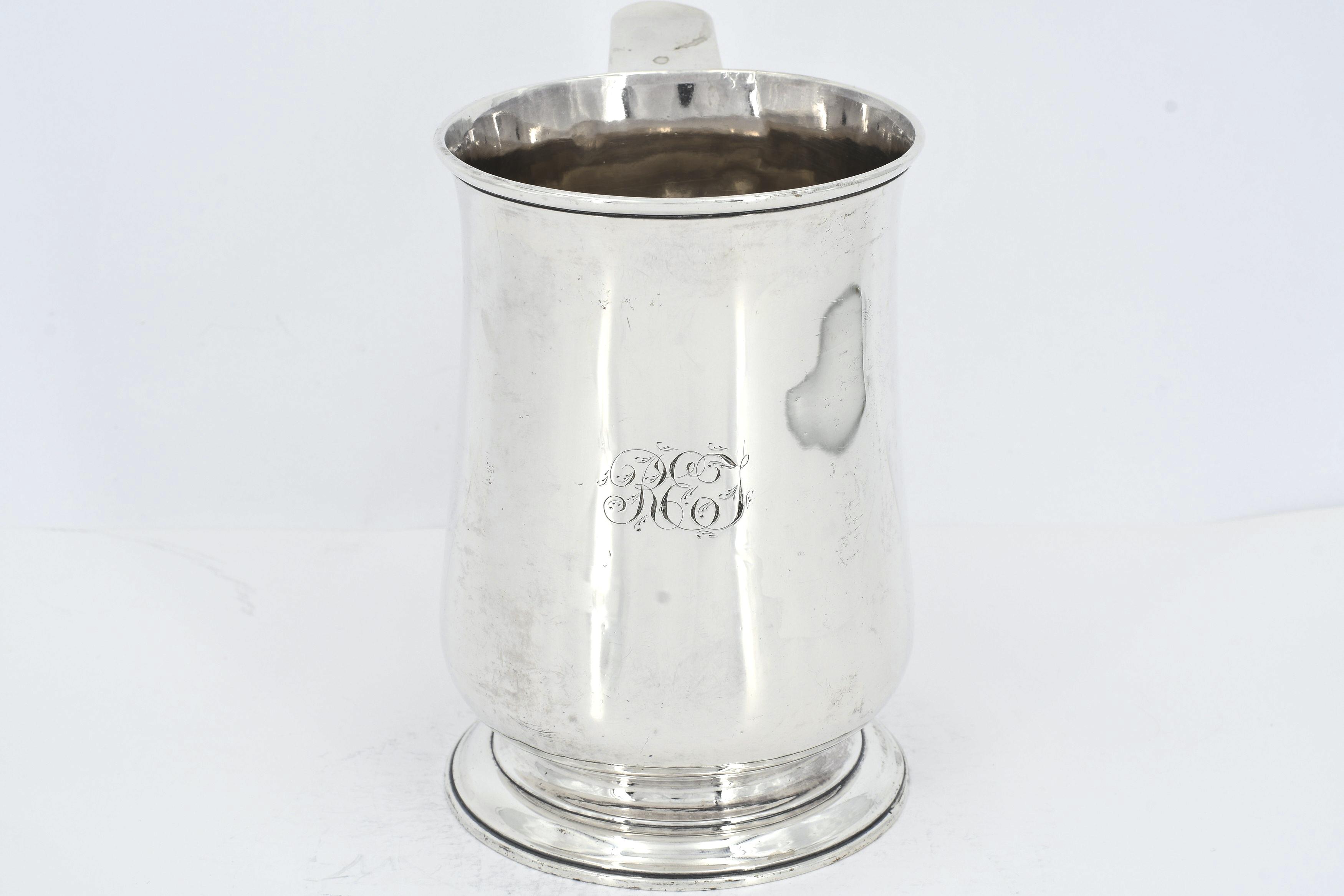 Large and smaller George III silver mug - Image 11 of 13