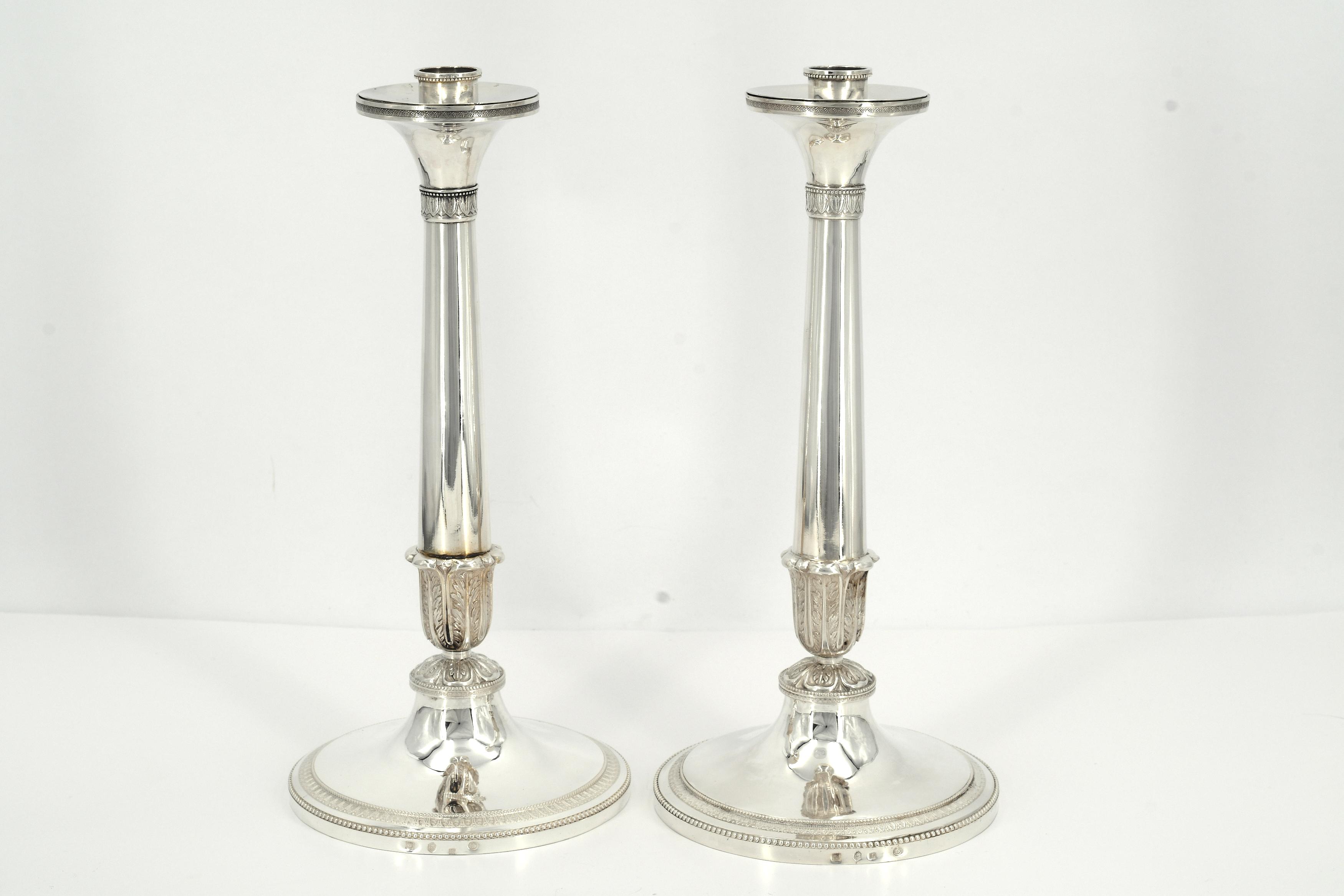 Pair of large silver candlesticks with lancet leaf decor - Image 4 of 8