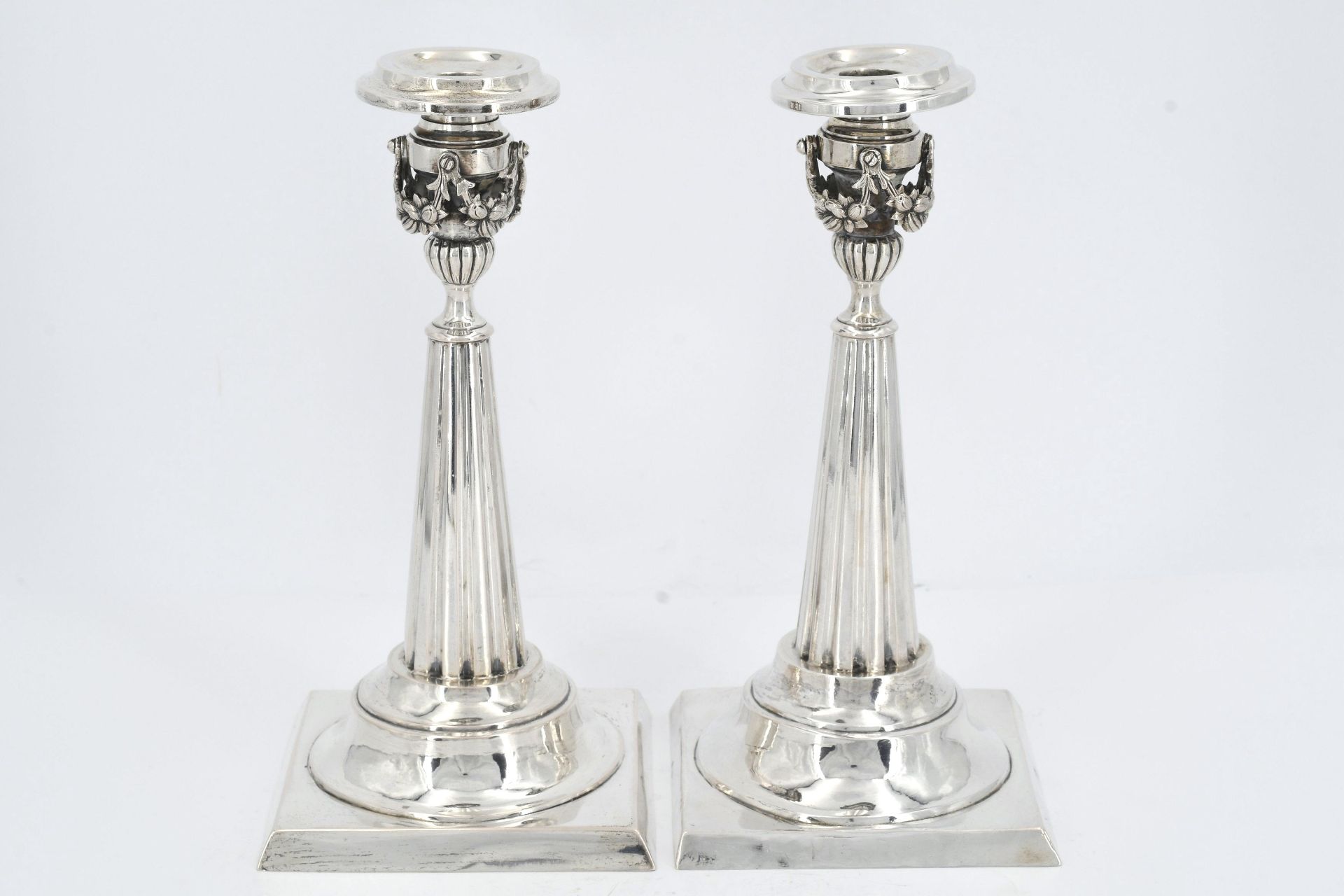 Pair of silver candlesticks with fluted shaft and festoons - Image 5 of 6