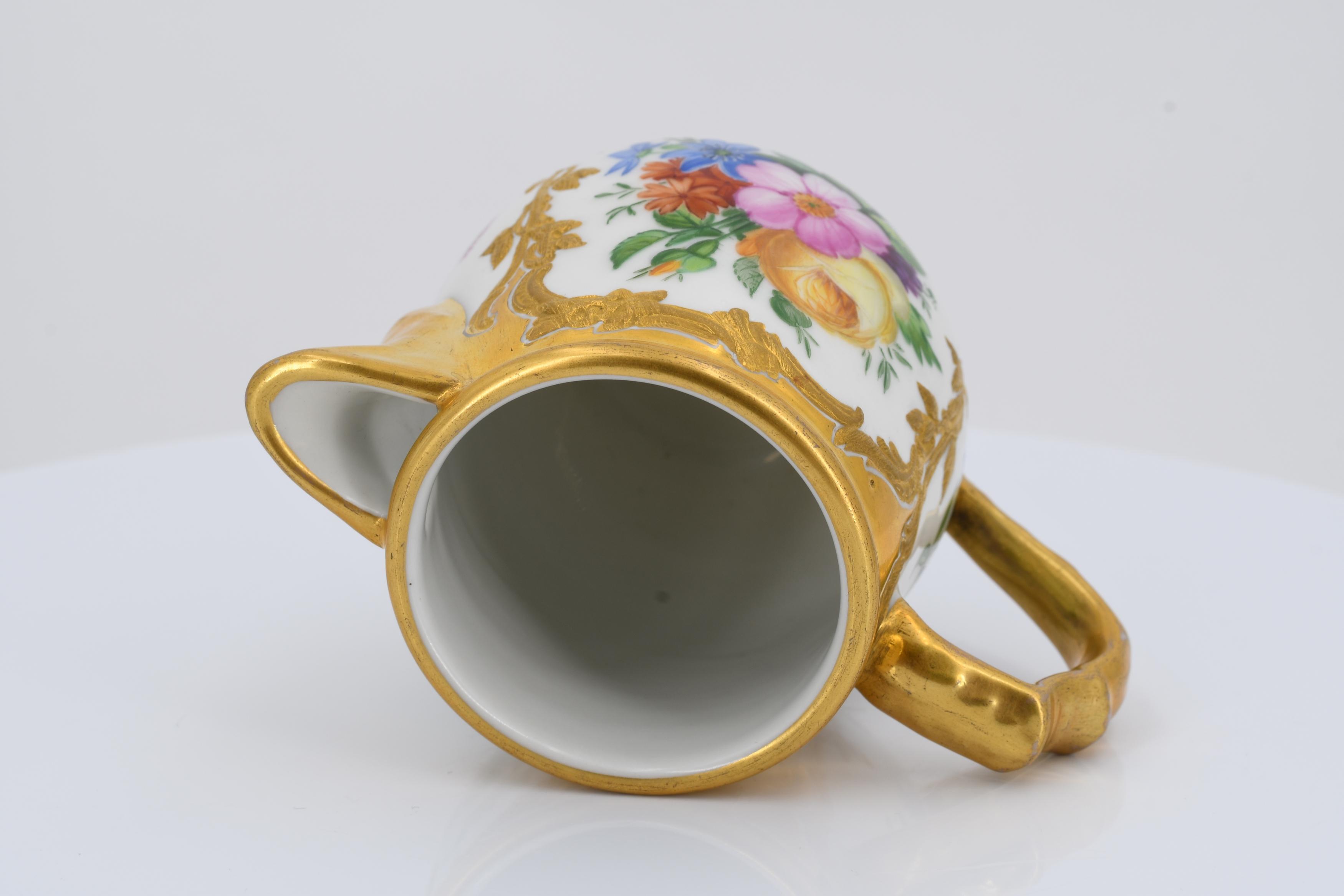 Magnificent procelain coffee and tea service with lavish flower decor - Image 24 of 27