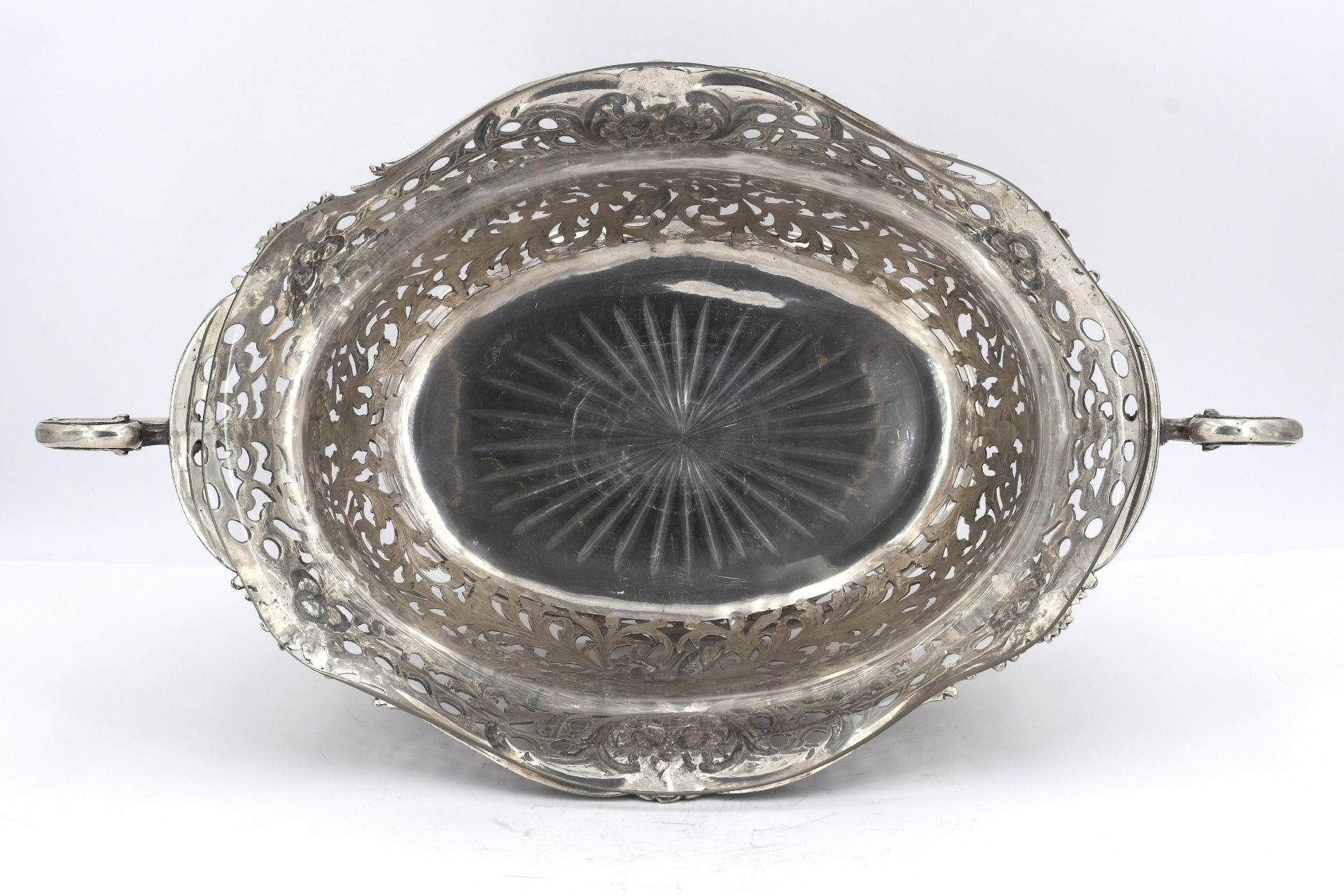 Pair of magnificent large silver bowls with garlands and birds of paradise - Image 17 of 21