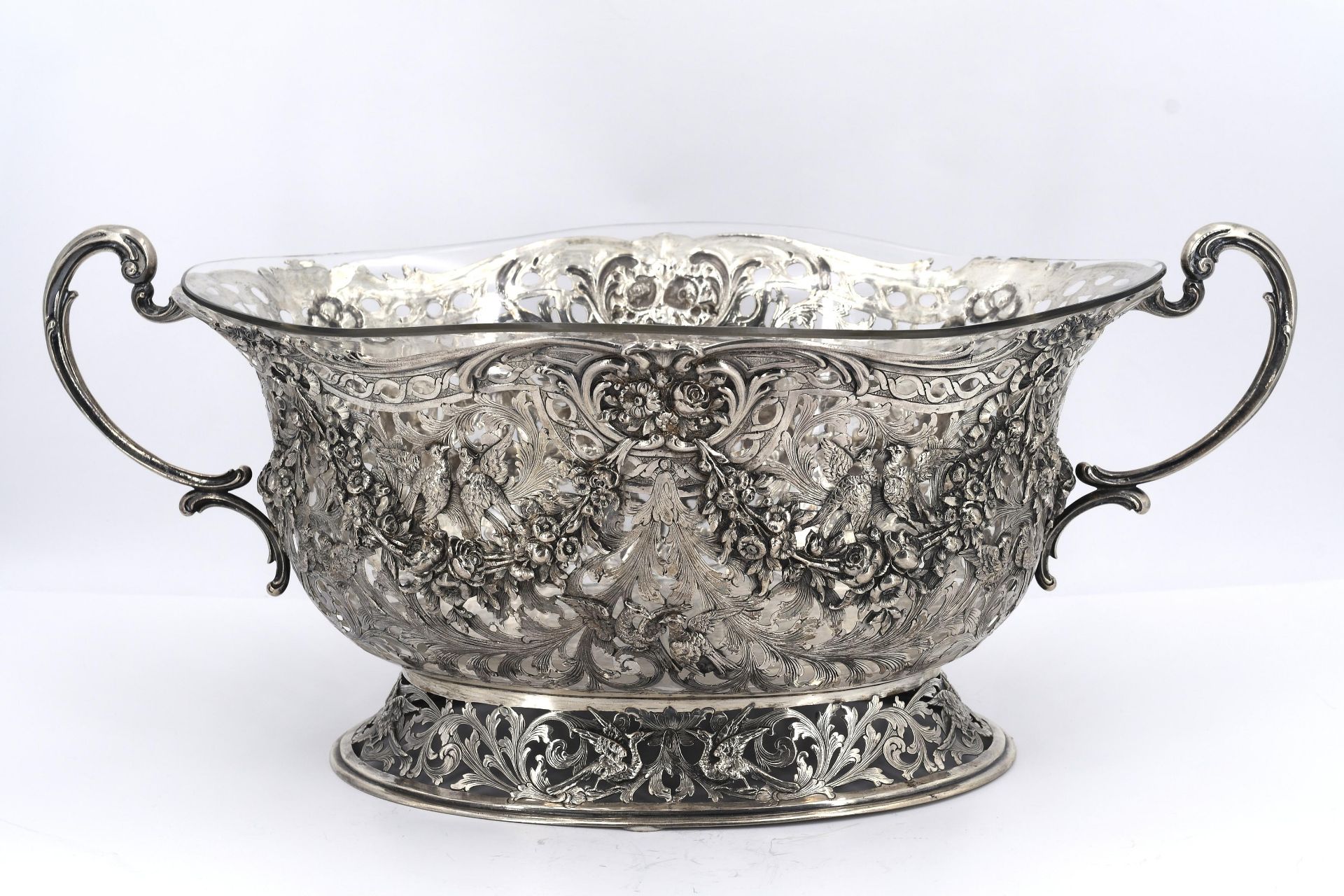 Pair of magnificent large silver bowls with garlands and birds of paradise - Image 3 of 21