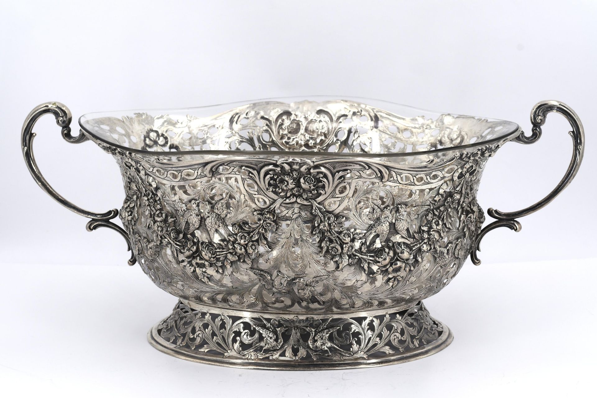 Pair of magnificent large silver bowls with garlands and birds of paradise - Image 4 of 21