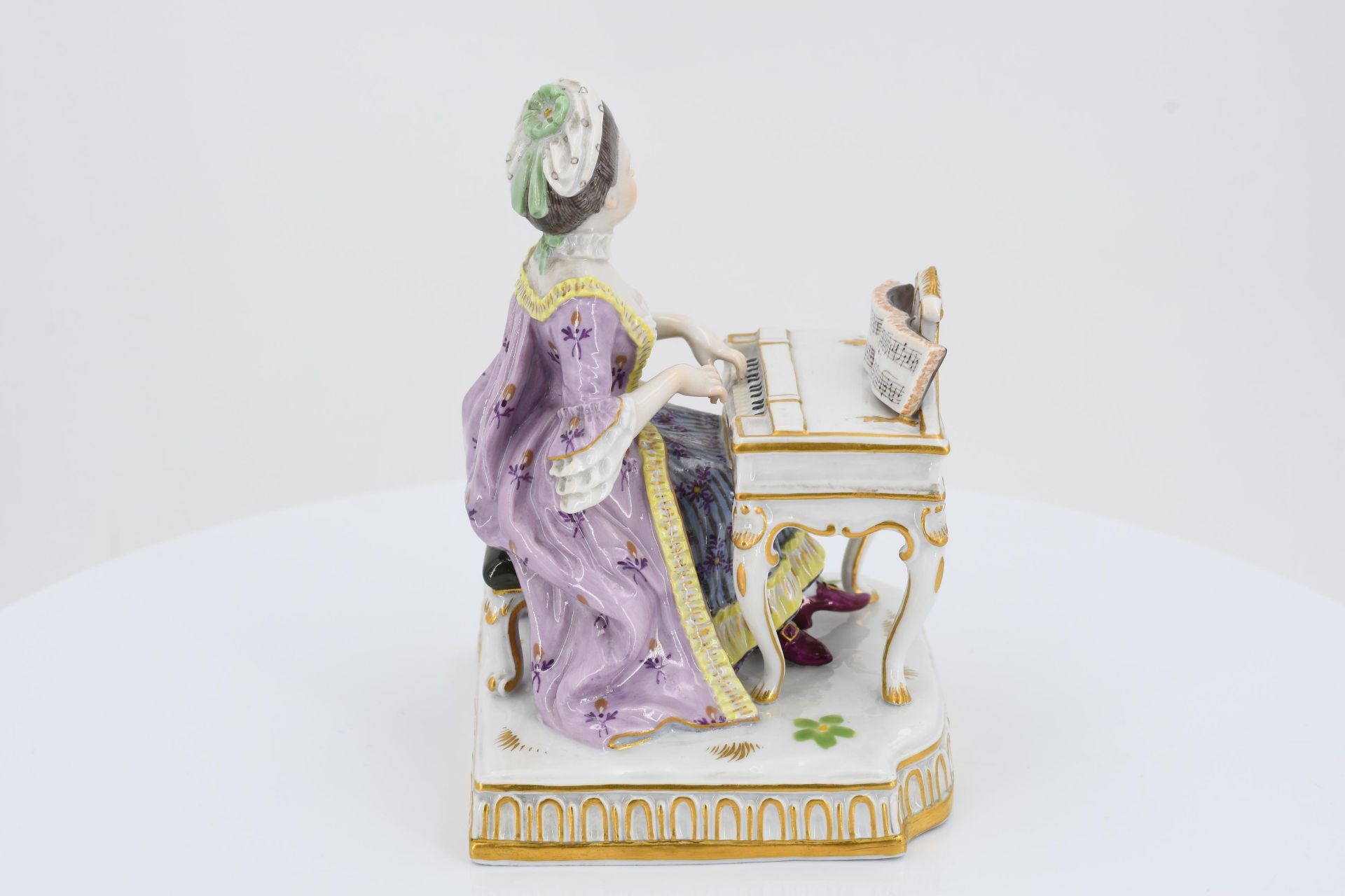 Porcelain figurines "The five senses" - Image 10 of 26