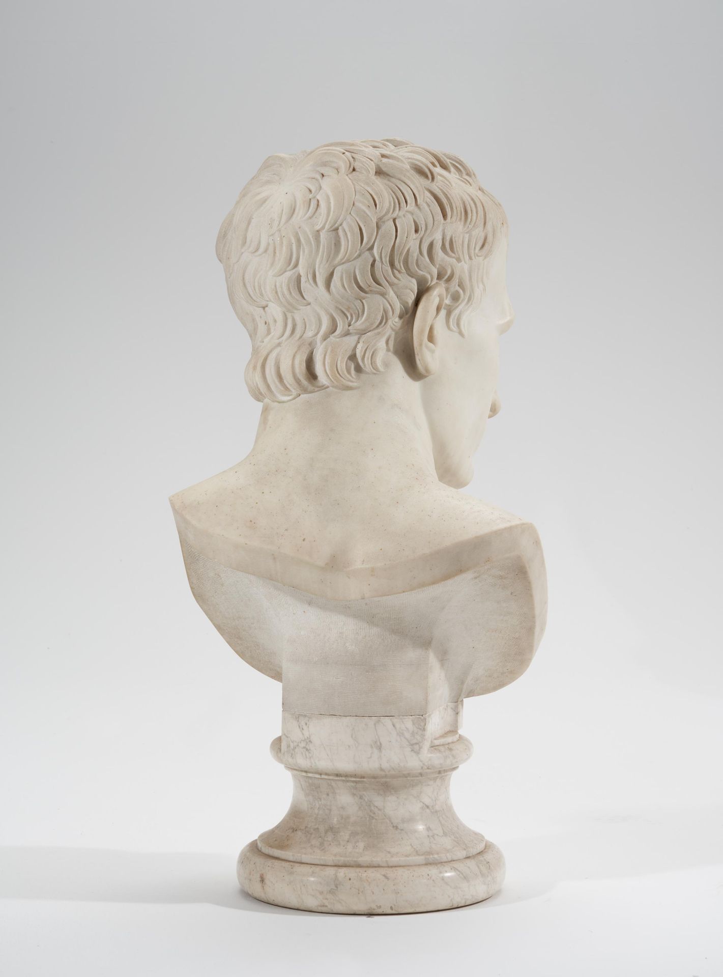Monumental white marble bust Napoleon I. Bonaparte as Mars Pacificus - Image 4 of 6