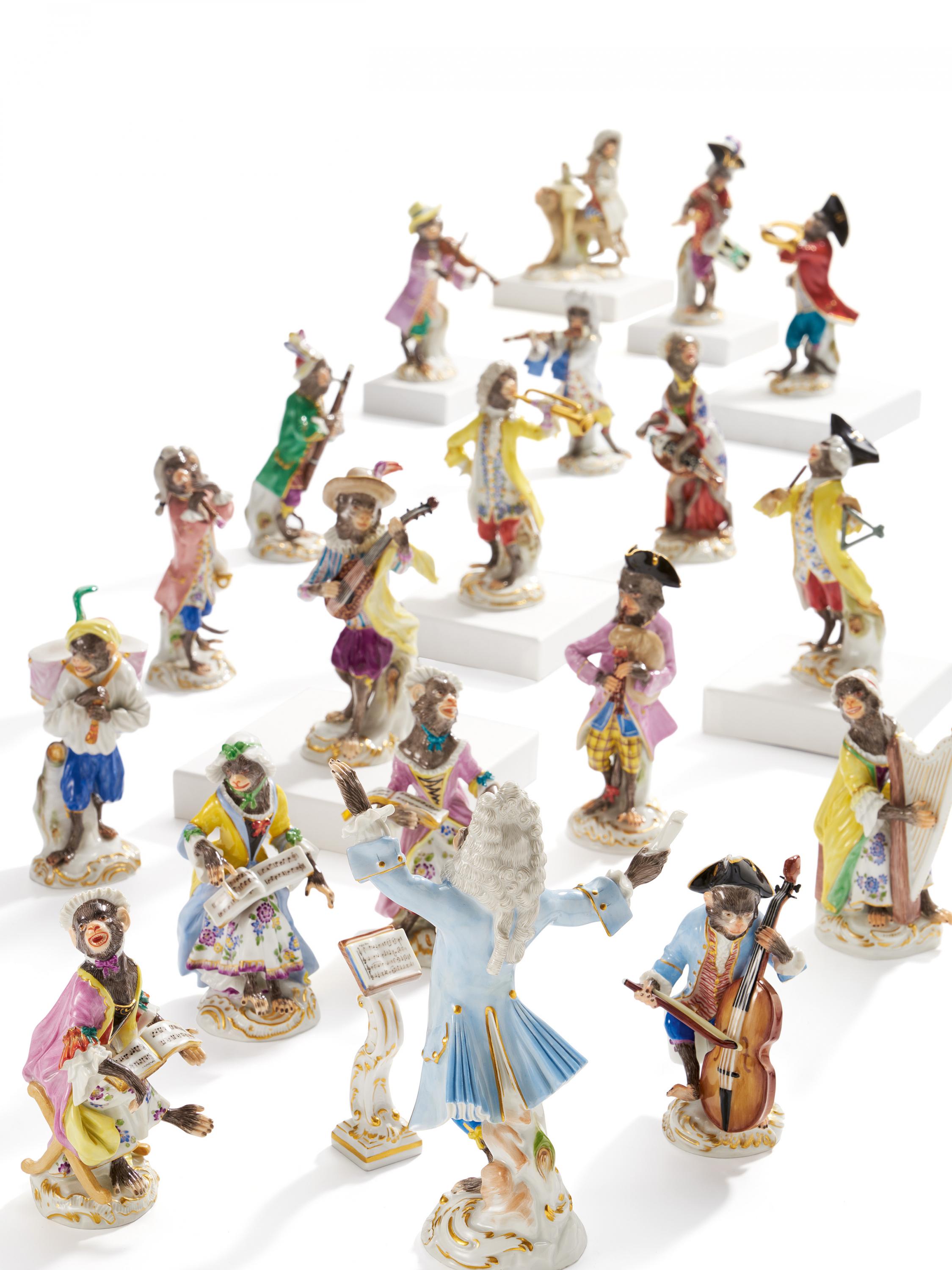 19 porcelain figurines and one music desk from the ape chapel