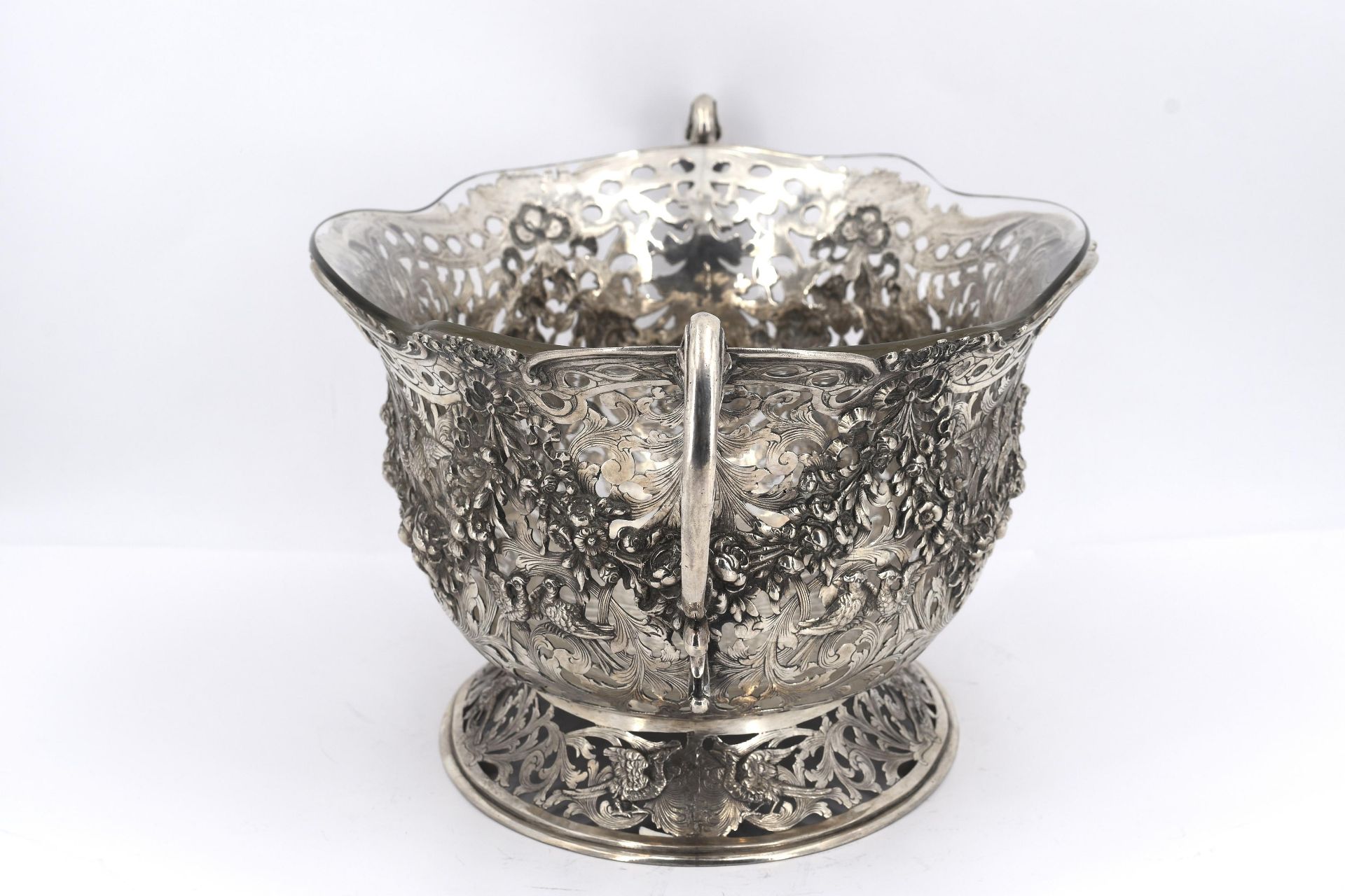 Pair of magnificent large silver bowls with garlands and birds of paradise - Image 14 of 21