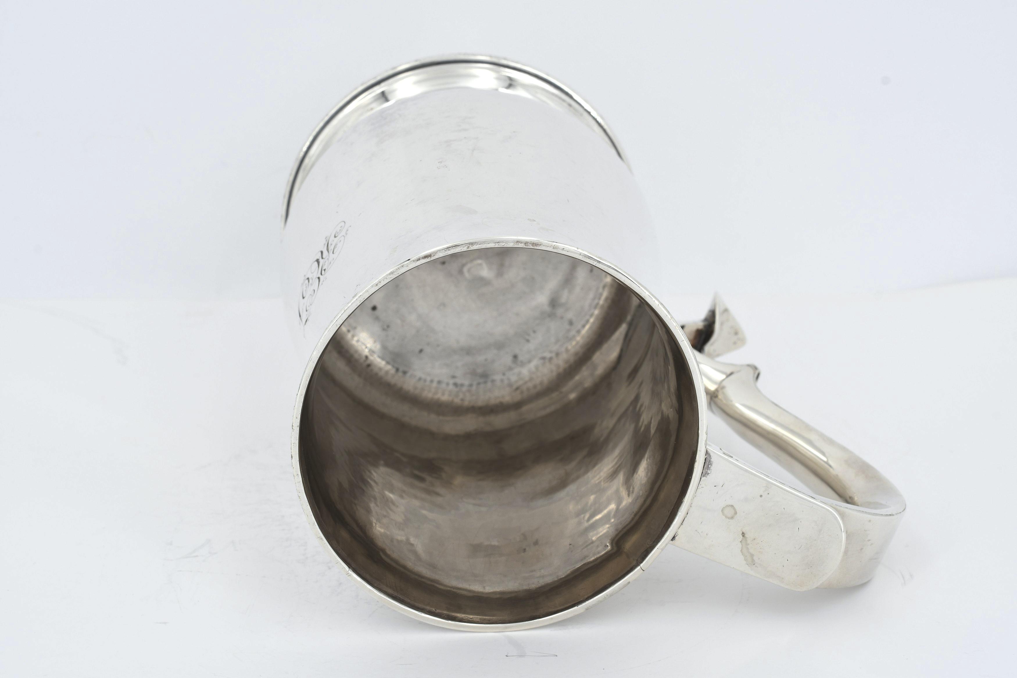 Large and smaller George III silver mug - Image 12 of 13