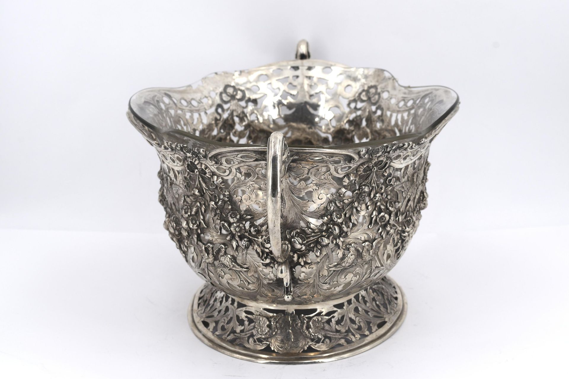 Pair of magnificent large silver bowls with garlands and birds of paradise - Image 16 of 21