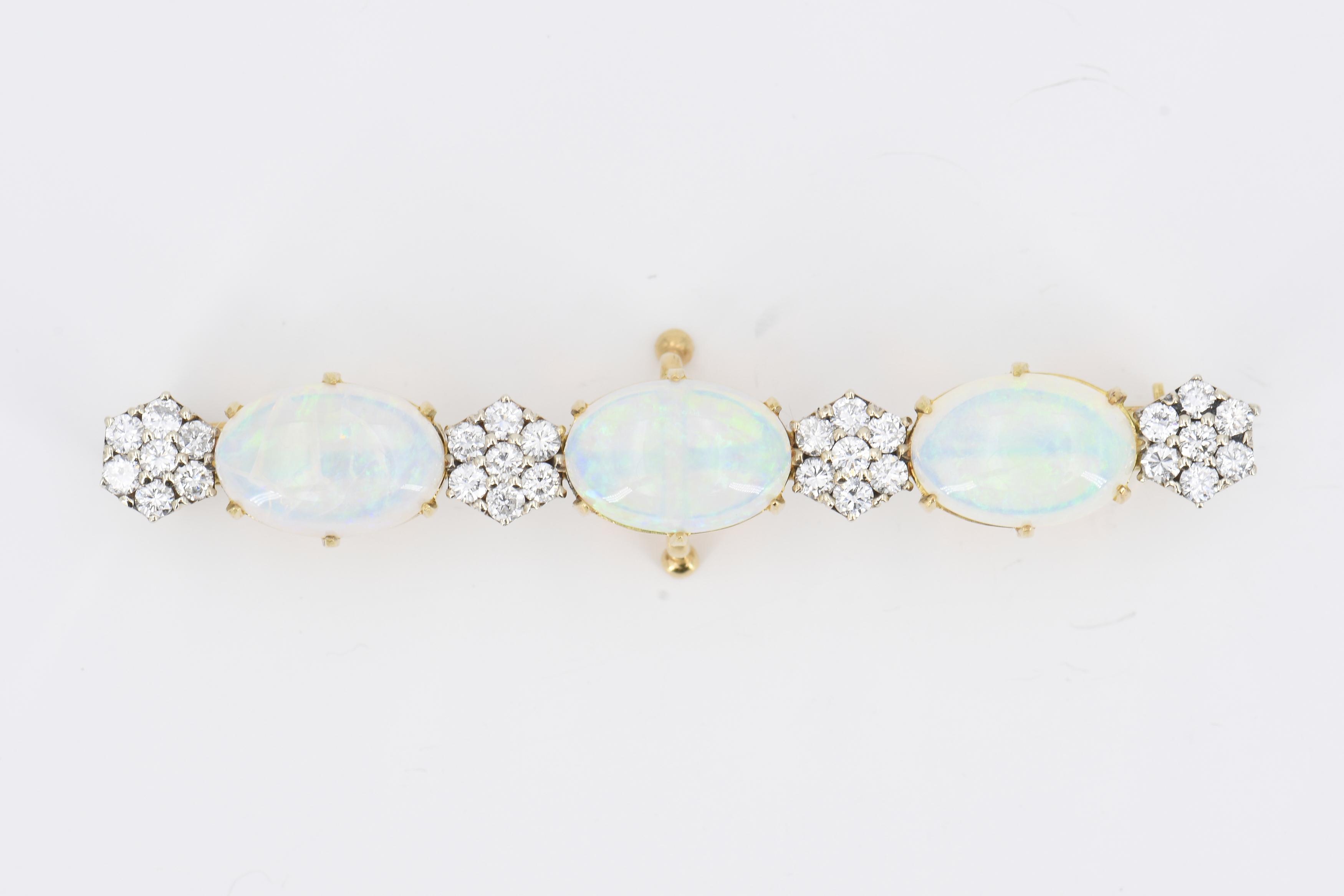 Opal-Diamond-Set: Brooch and Ear Pendants - Image 5 of 8