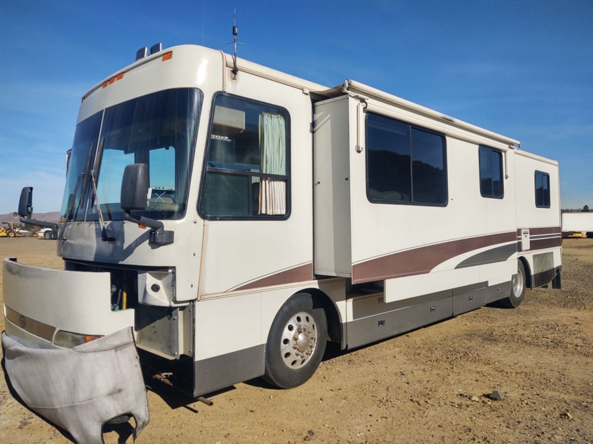 Western Recreational 36' Motorhome, - Image 9 of 48