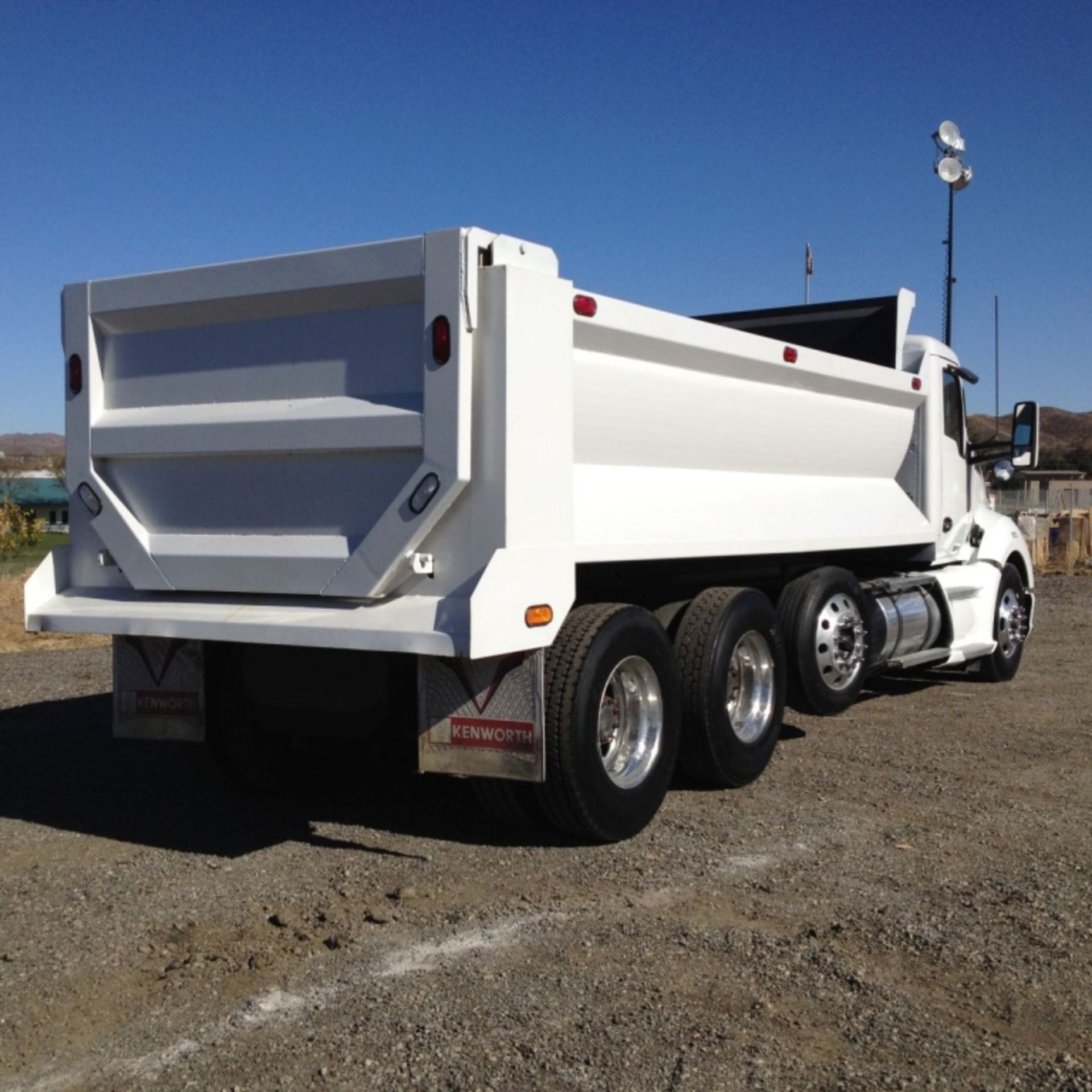 2017 Kenworth T680 Super 10 Dump Truck, - Image 7 of 30