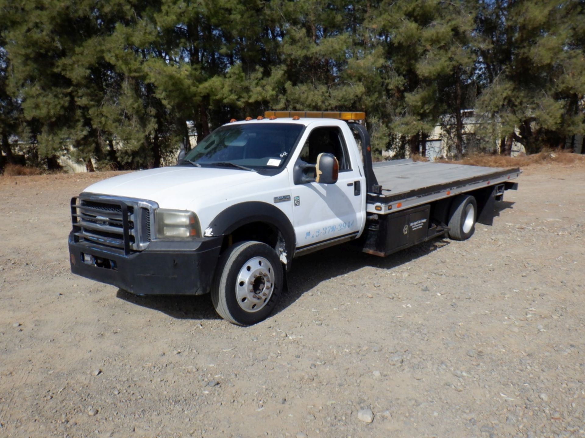 Ford F550 XLT Roll Back Truck,