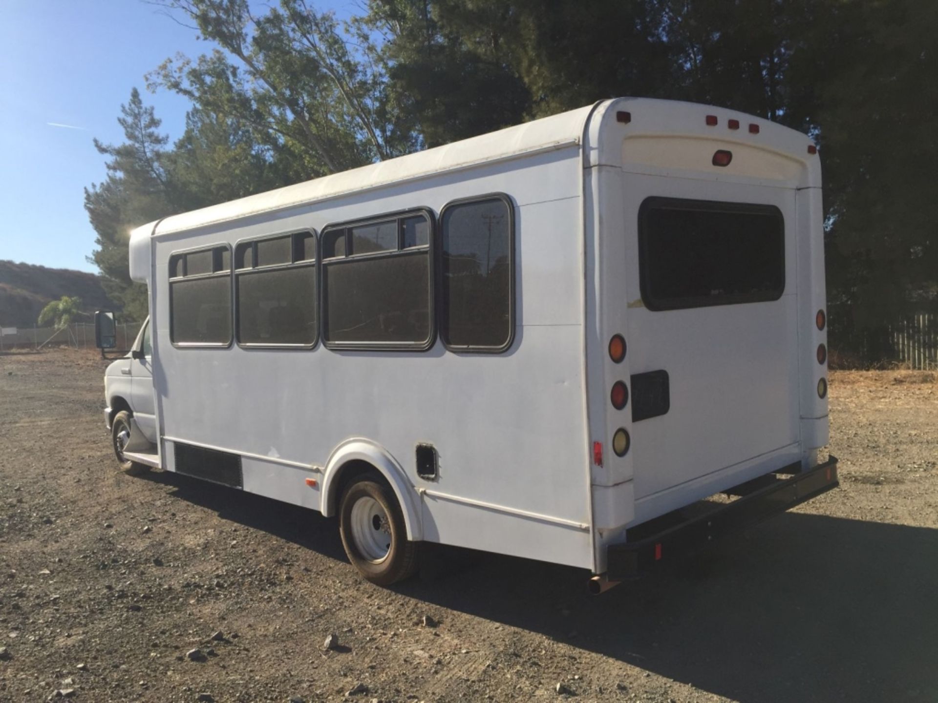 Ford E450 25-Passenger Bus, - Image 5 of 30