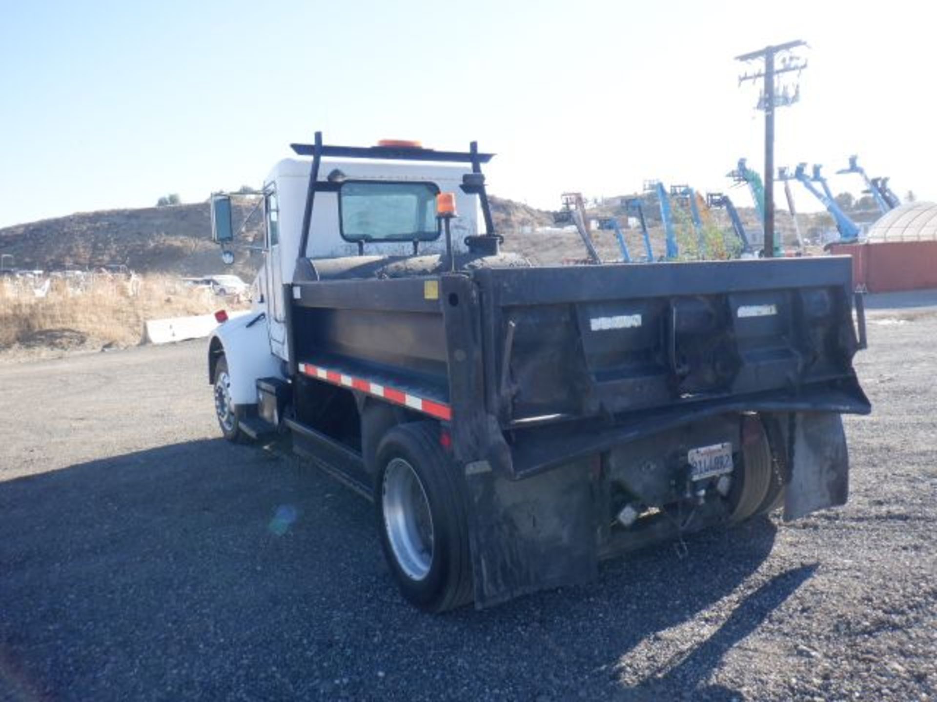 Peterbilt 330 Asphalt Patch/Dump Truck, - Image 4 of 18