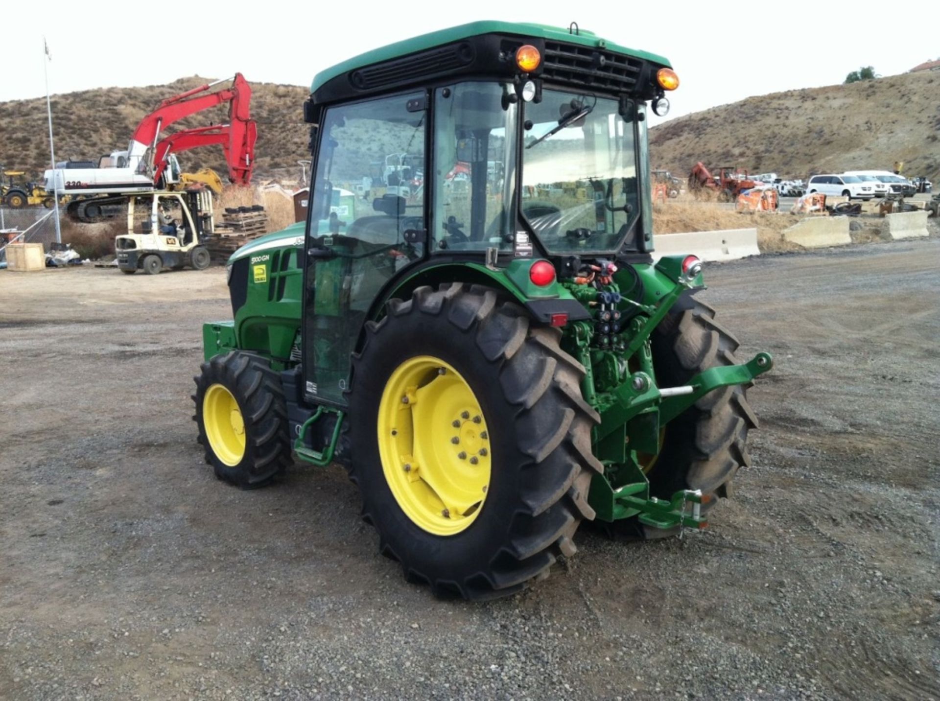 2017 John Deere 5100GN Agricultural Tractor, - Image 4 of 38