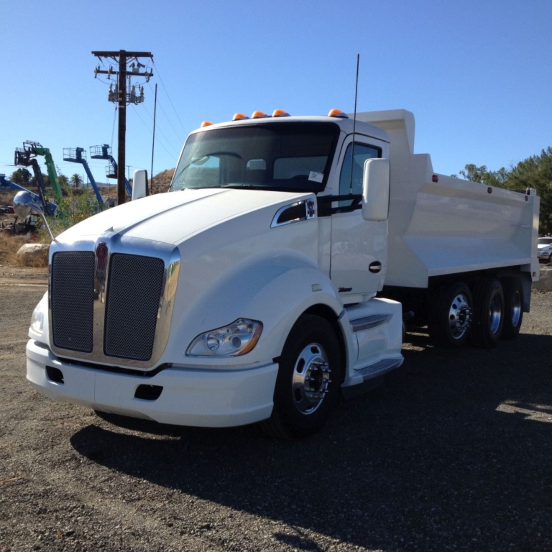 2017 Kenworth T680 Super 10 Dump Truck, - Image 4 of 30