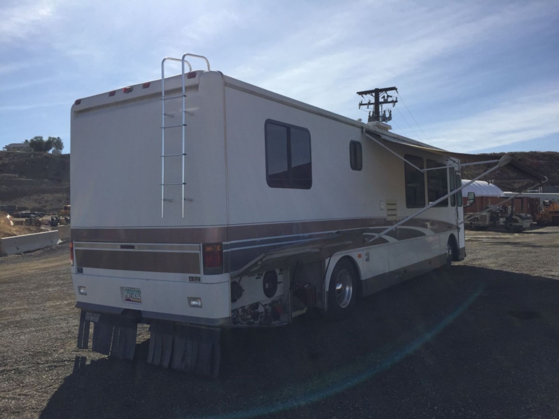 Western Recreational 36' Motorhome, - Image 5 of 48