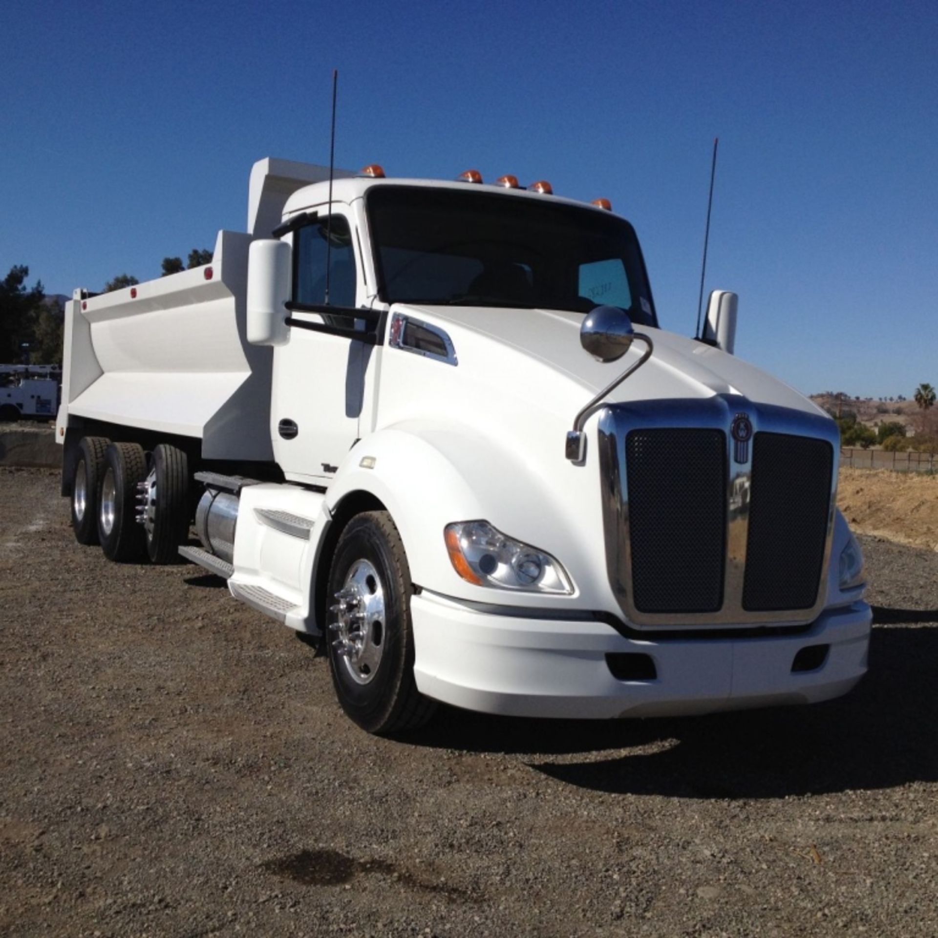 2017 Kenworth T680 Super 10 Dump Truck, - Image 2 of 30