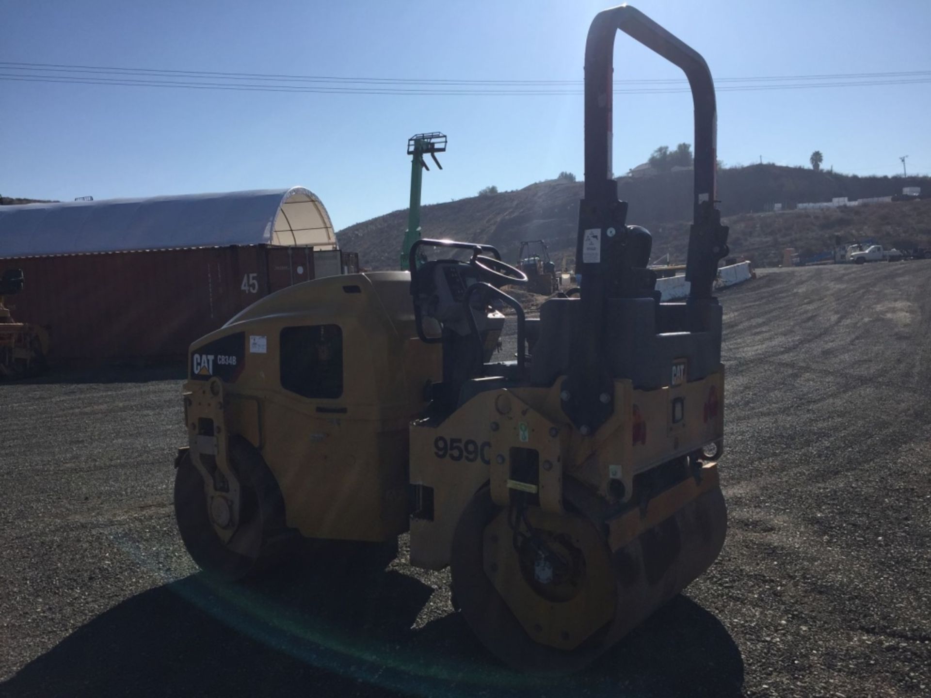 2014 Caterpillar CB34B Vibratory Tandem Roller, - Image 5 of 28