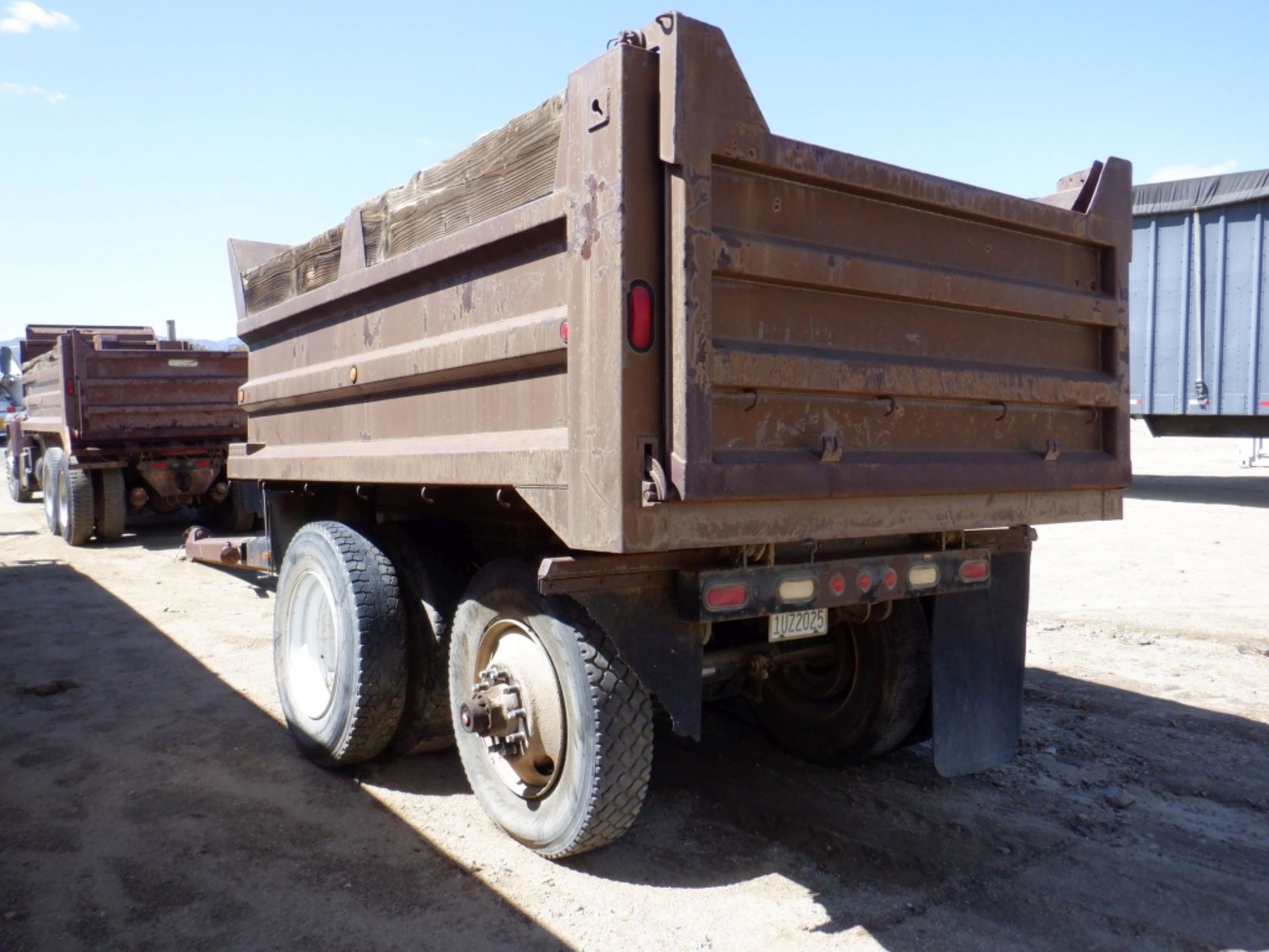 Ford L9000 Dump Truck, - Image 19 of 19