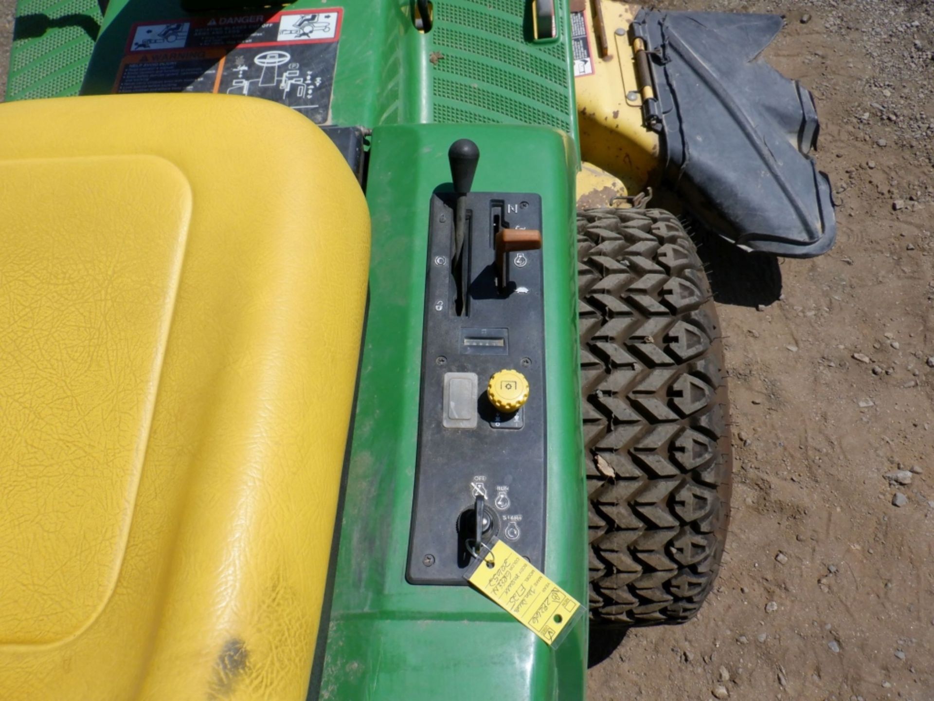 John Deere F725 Riding Mower, - Image 9 of 17