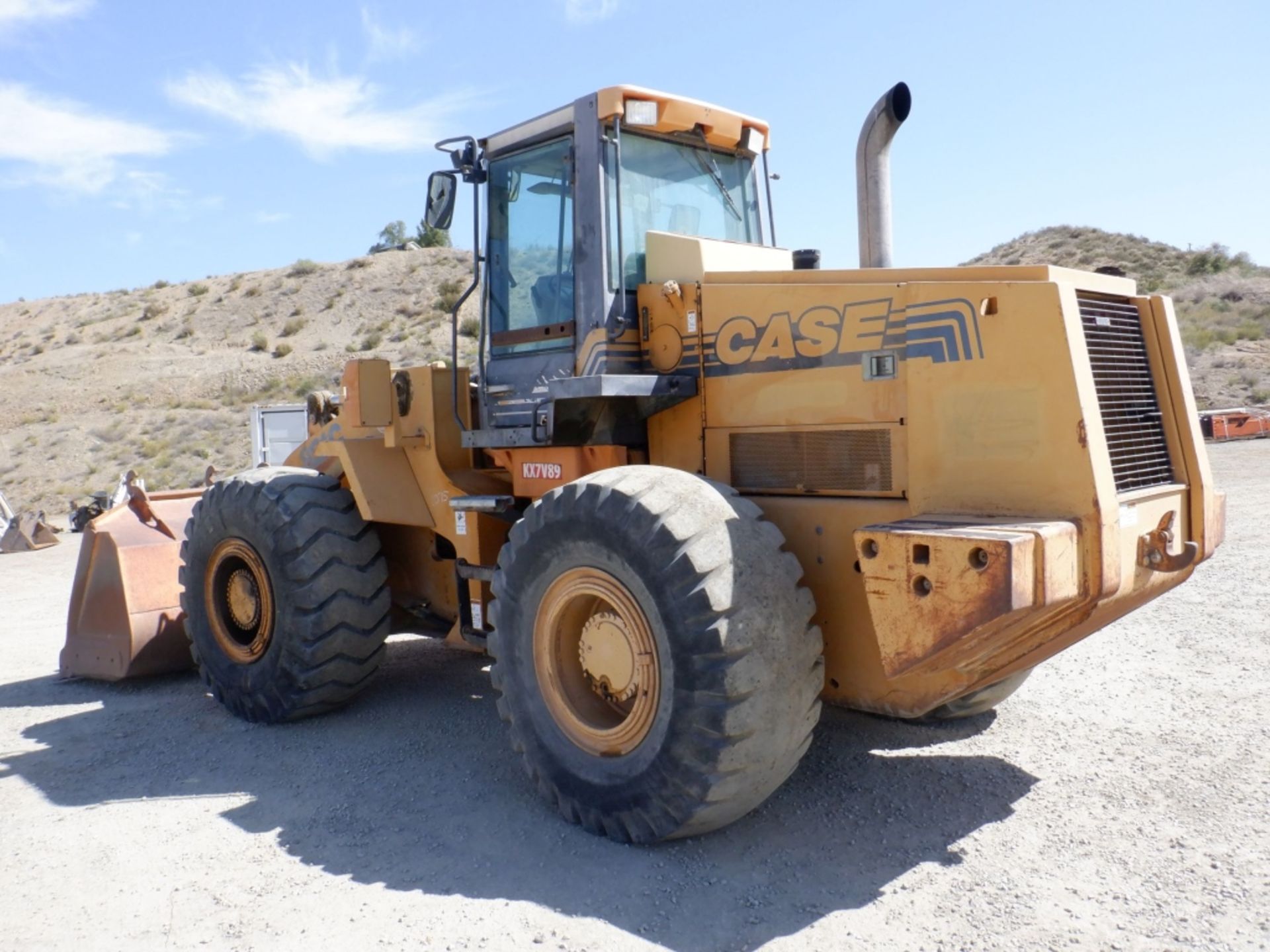 Case 821C Wheel Loader, - Image 3 of 33