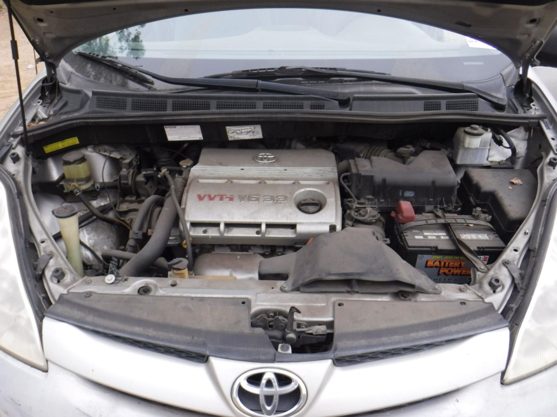 Toyota Sienna Mini Van, - Image 5 of 19