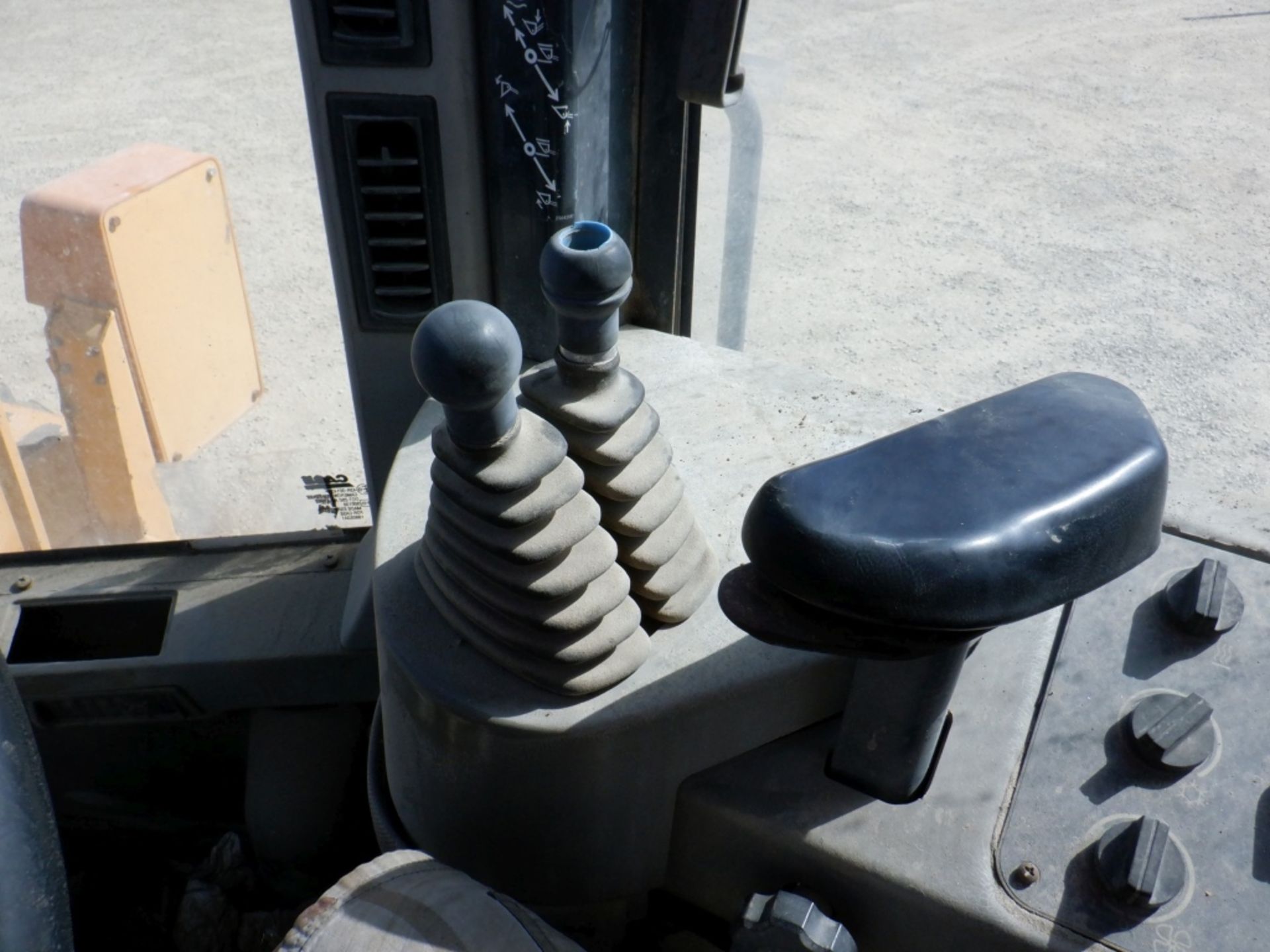 Case 821C Wheel Loader, - Image 12 of 33