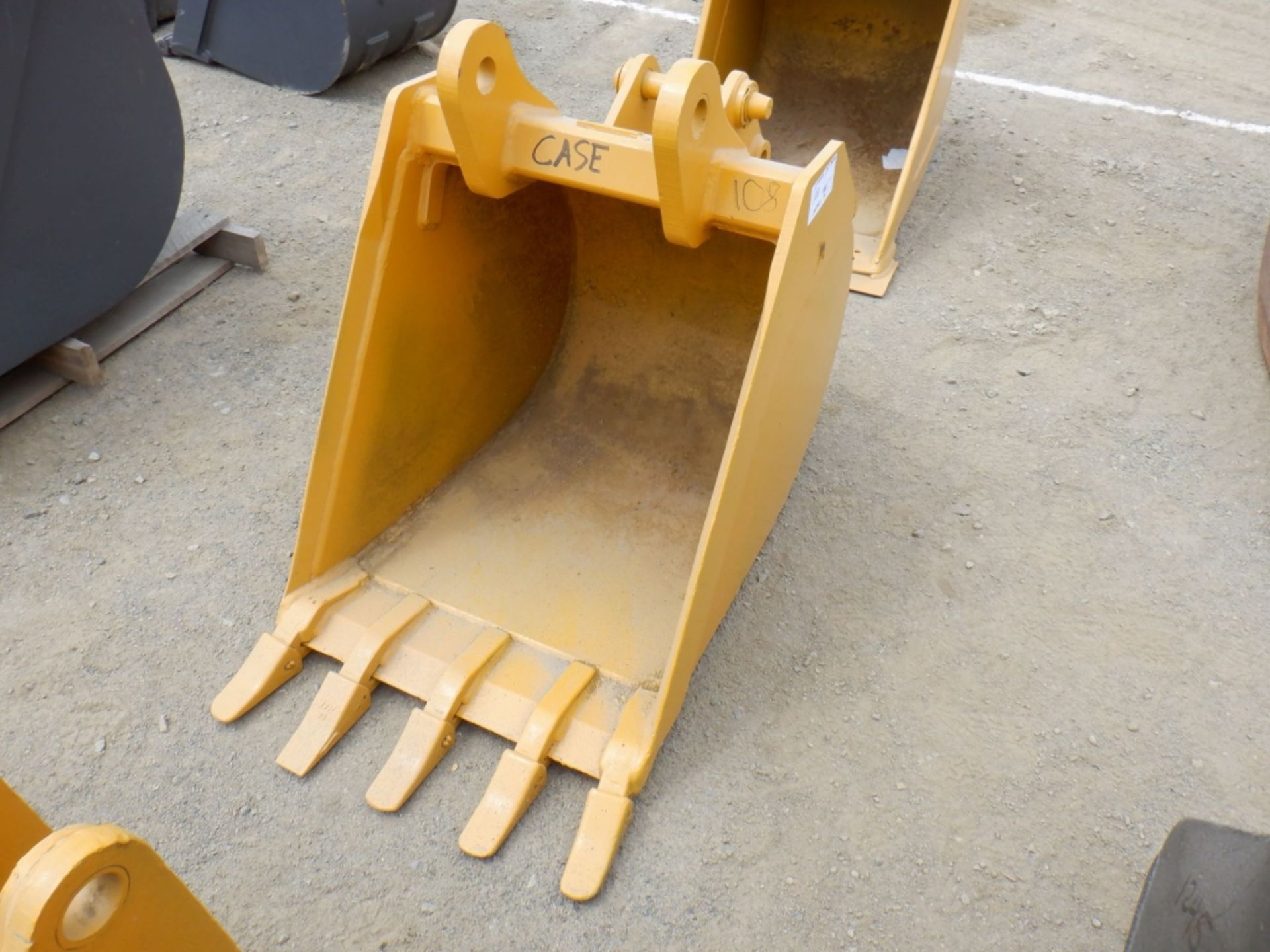 Case 24" Backhoe Bucket,