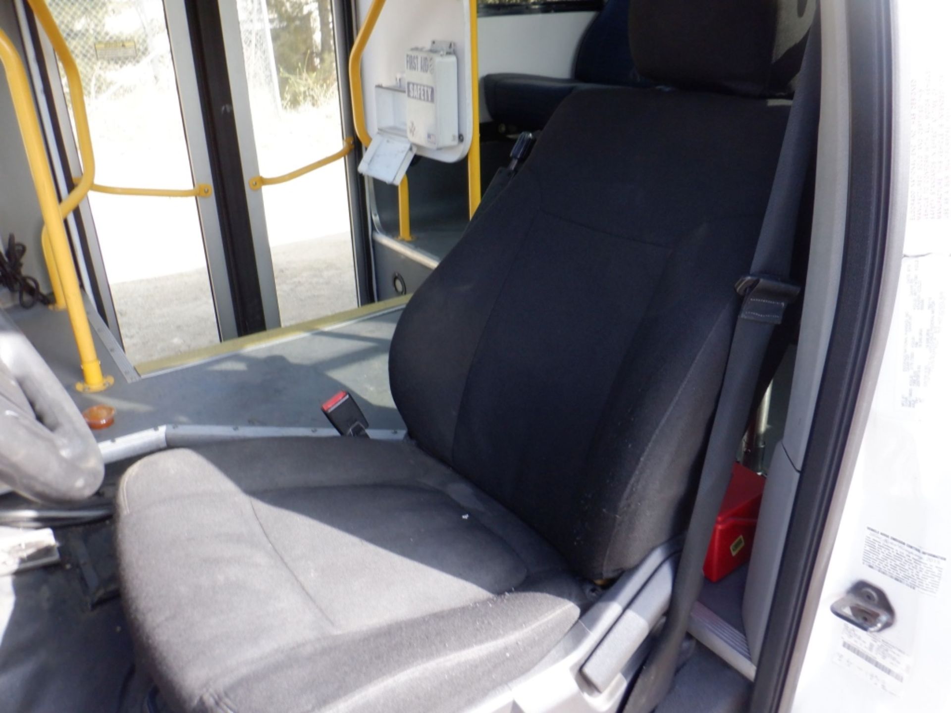 2016 Ford F550XL 29-Passenger Bus, - Image 12 of 26