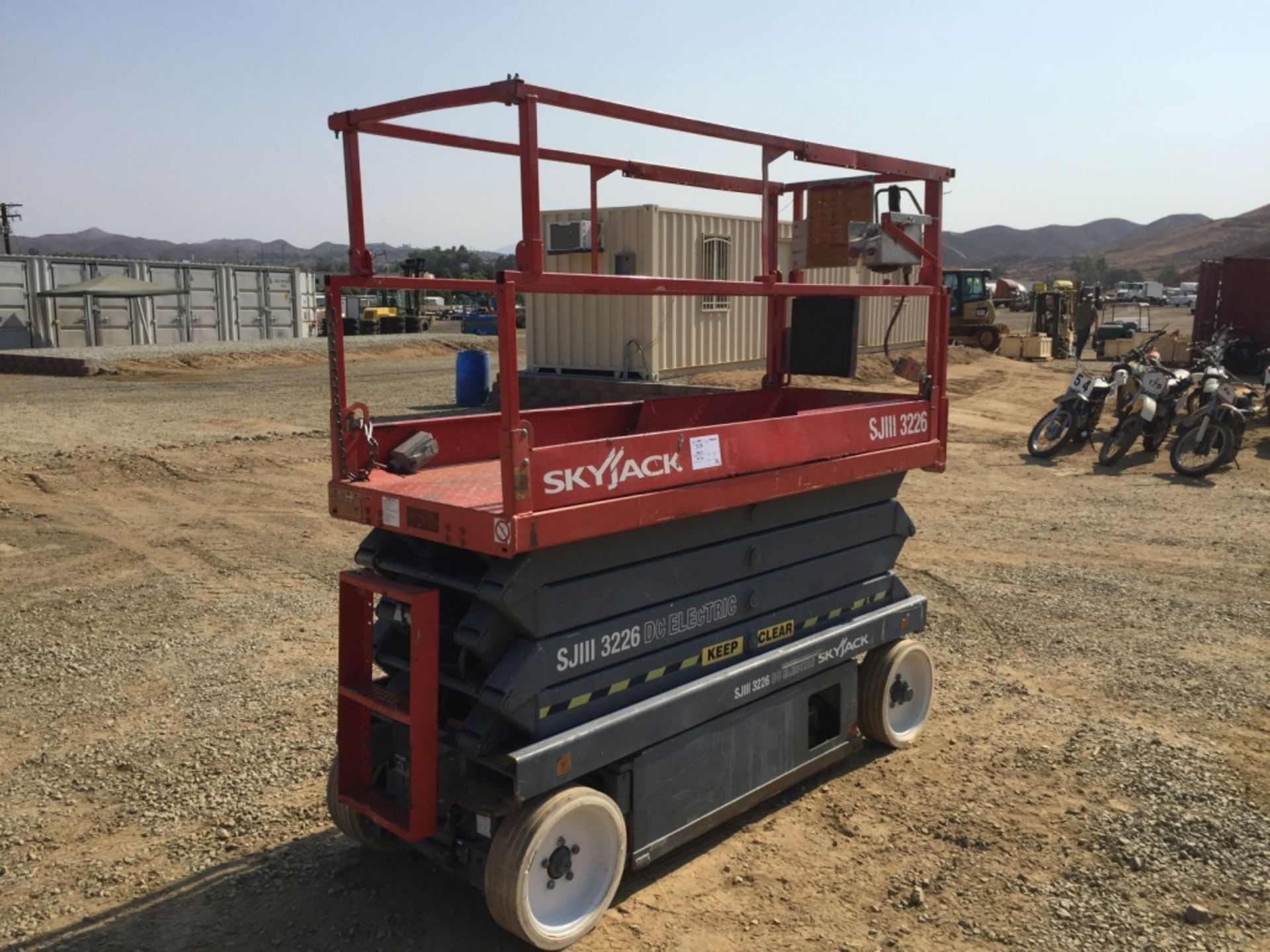 SkyJack SJIII 3226 Scissor Lift,