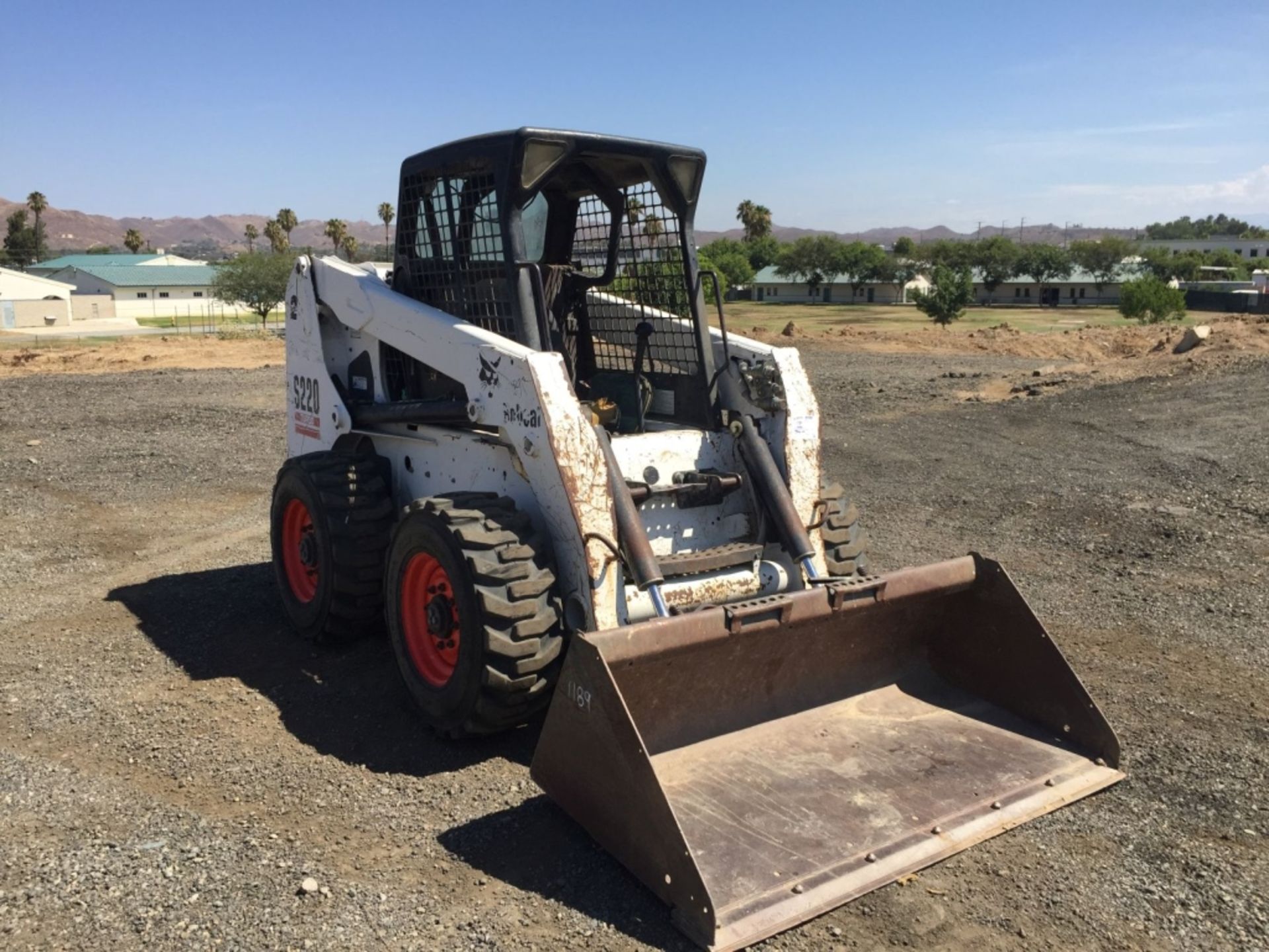 2005 Bobcat S220 Skid Steer Loader, - Image 2 of 16