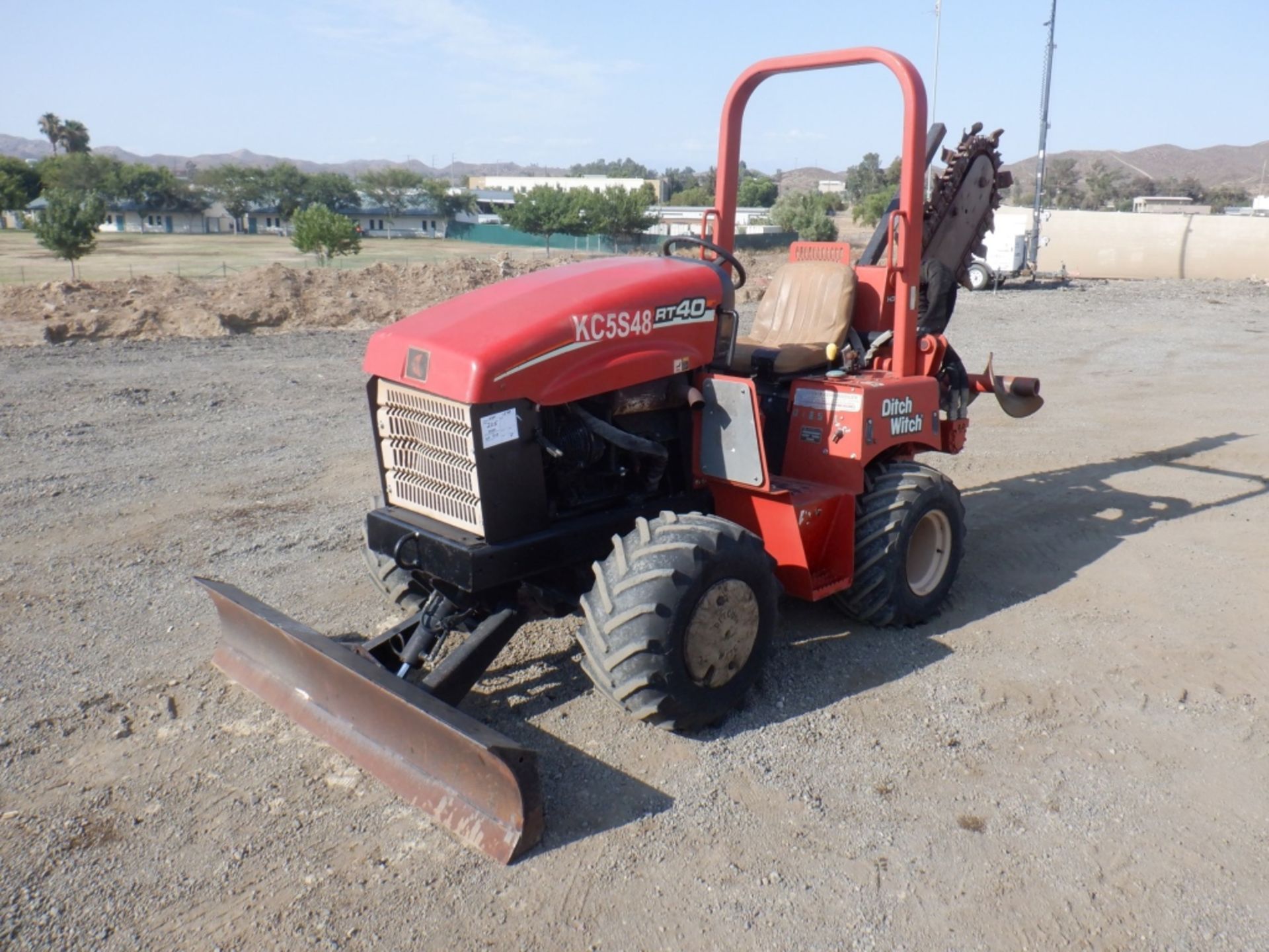 Ditch Witch RT40 Crawler Off-Set Trencher,