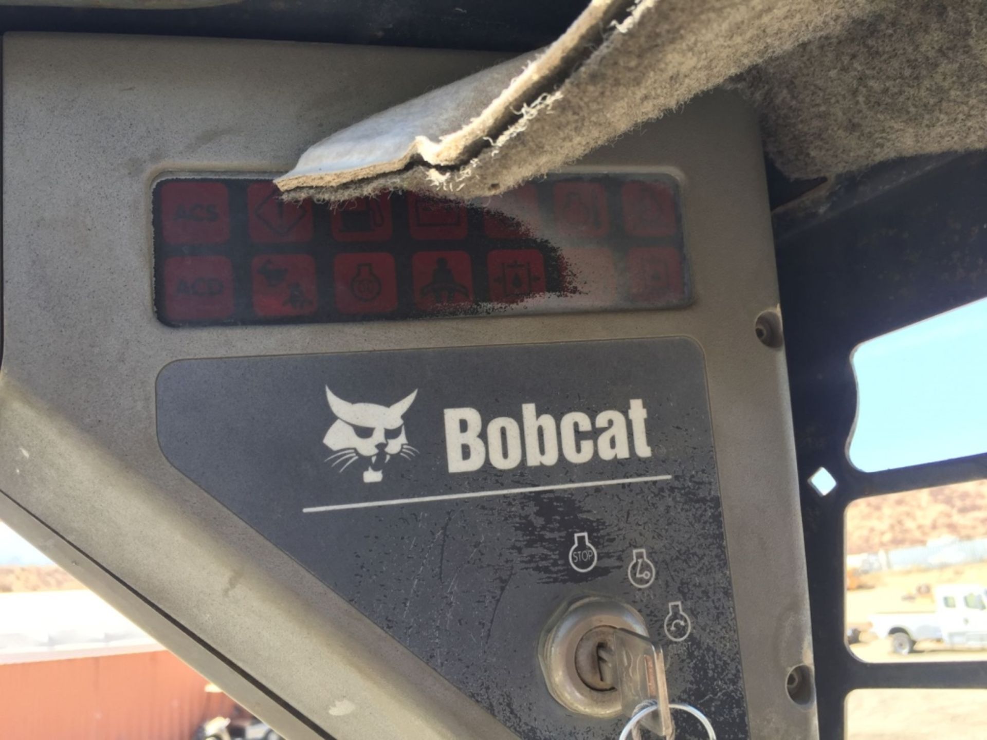 2005 Bobcat S220 Skid Steer Loader, - Image 7 of 16