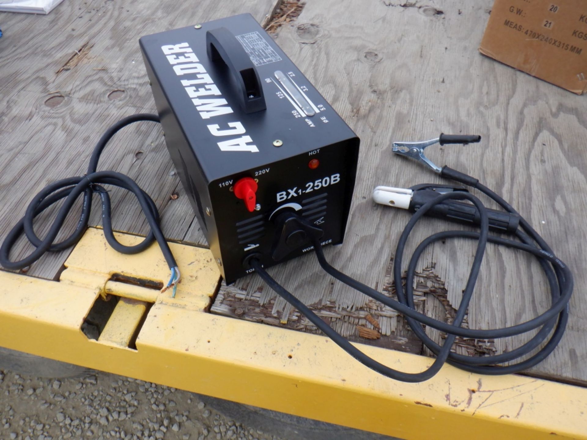 Unused 2020 200 AMP ARC Welder,