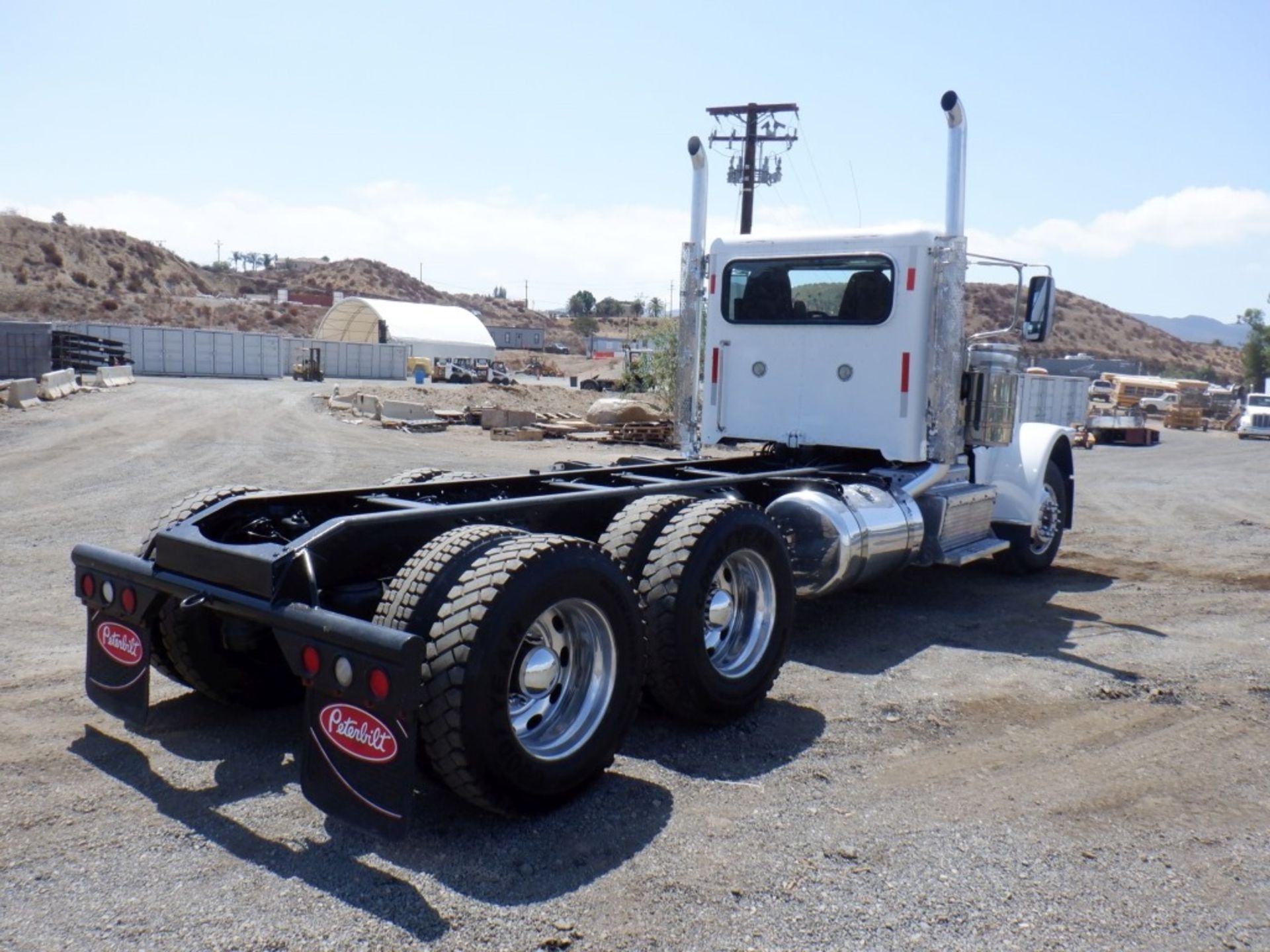 2015 Peterbilt 389 Cab & Chassis, - Image 3 of 25