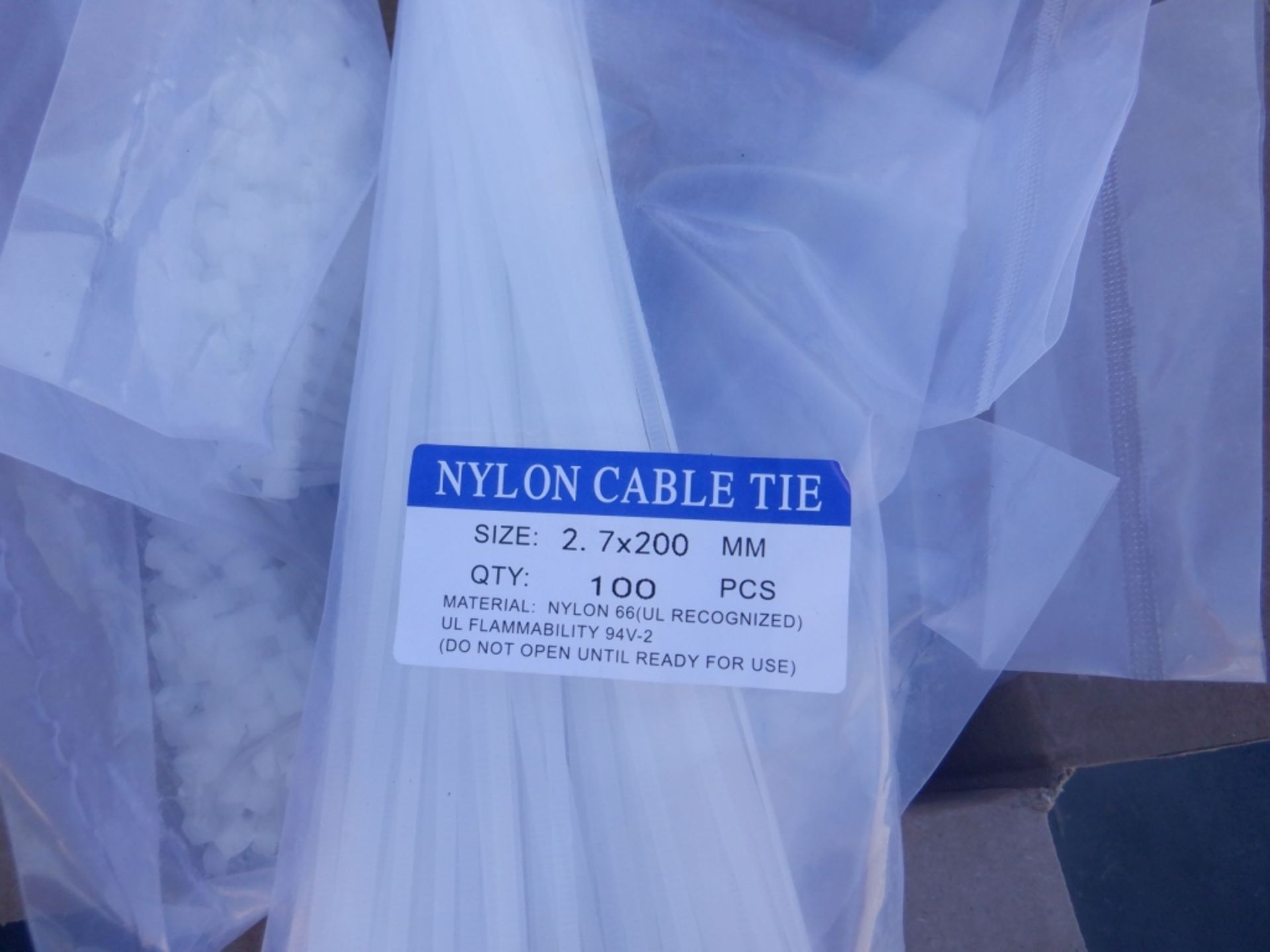 (2) Boxes of 2.7 x 200M Nylon Cable Ties. - Image 2 of 7