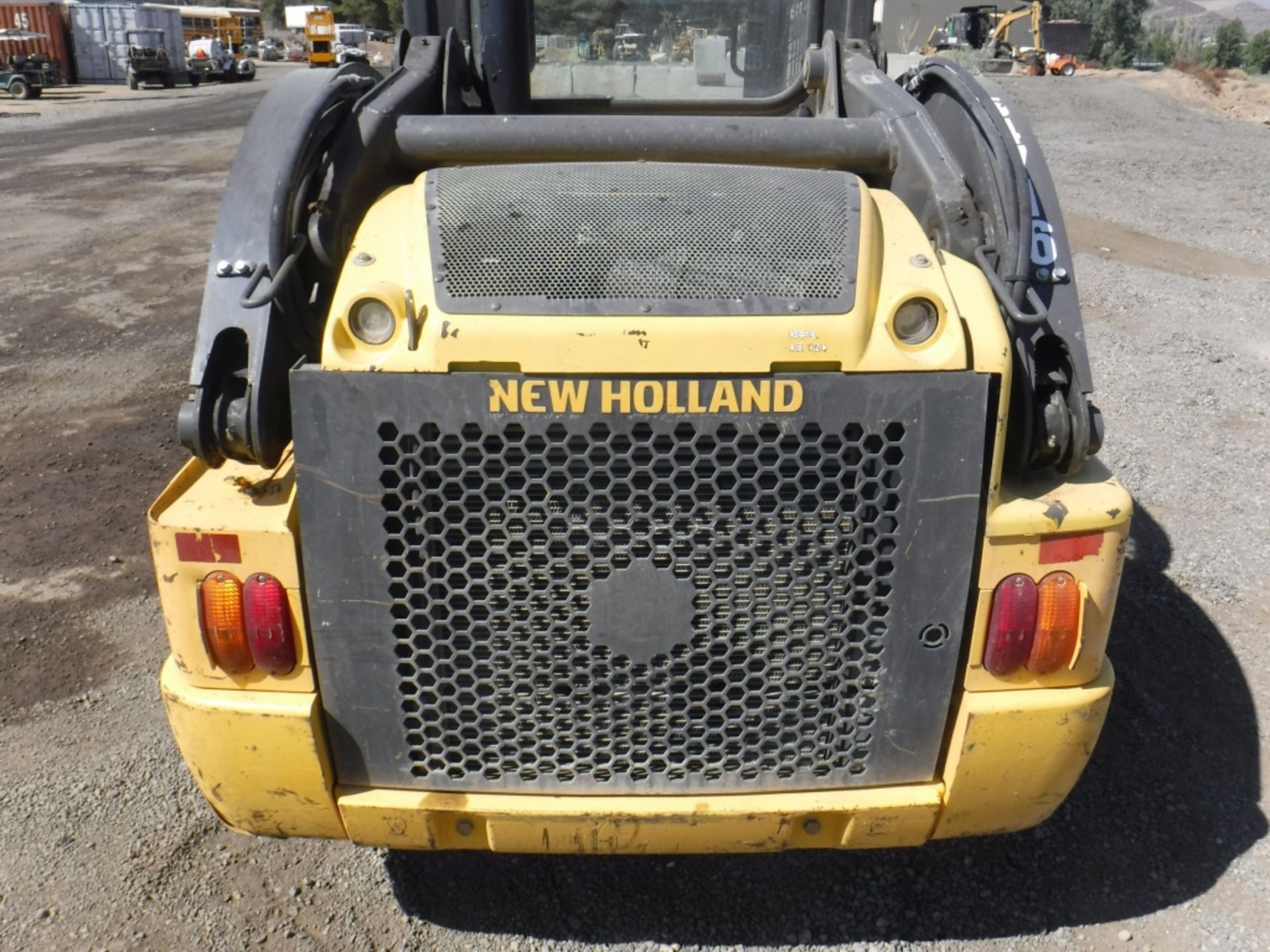 New Holland L220 Skid Steer Loader, - Image 16 of 18