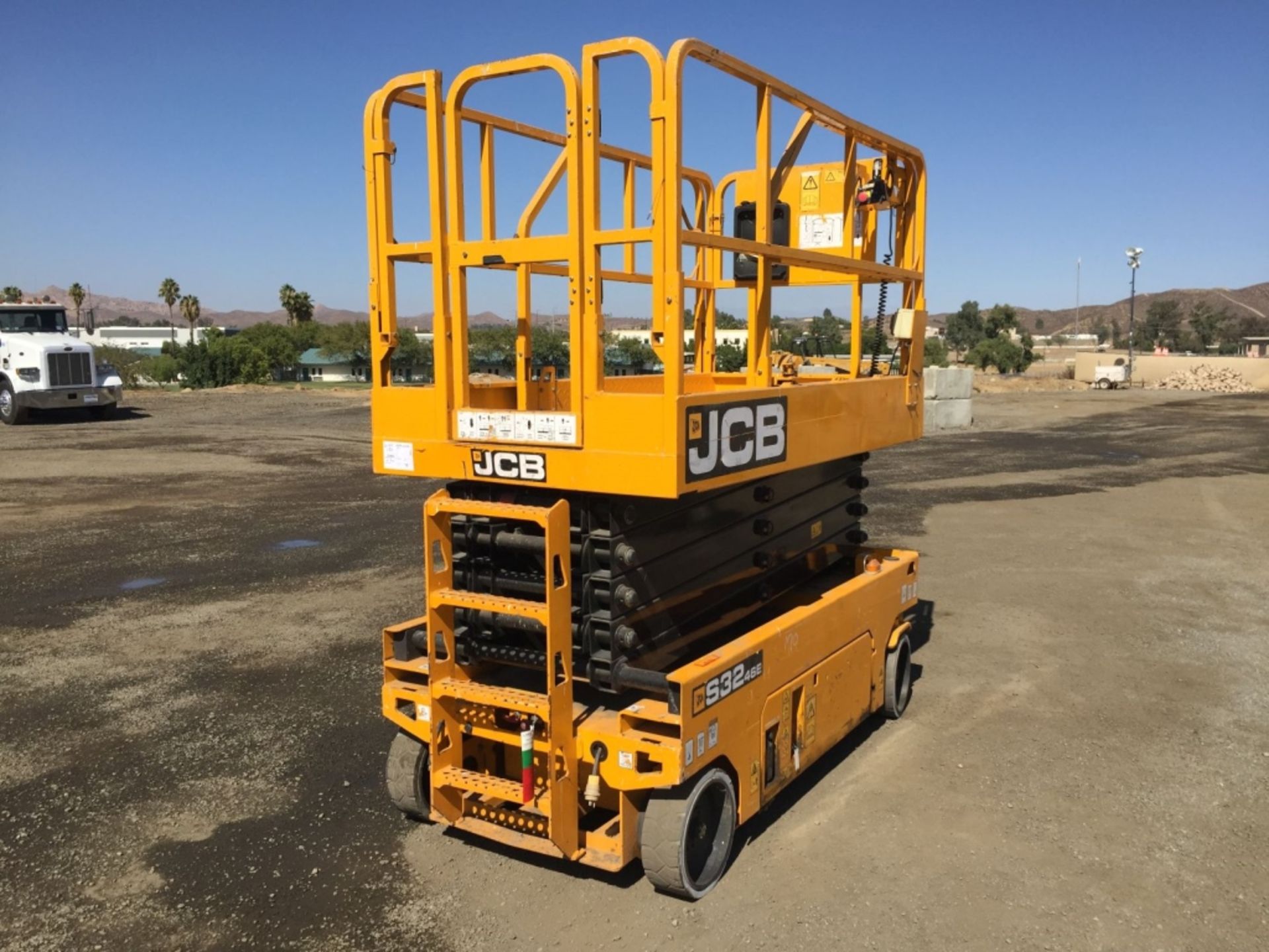 2017 JCB 3246 Scissor Lift. - Image 2 of 16