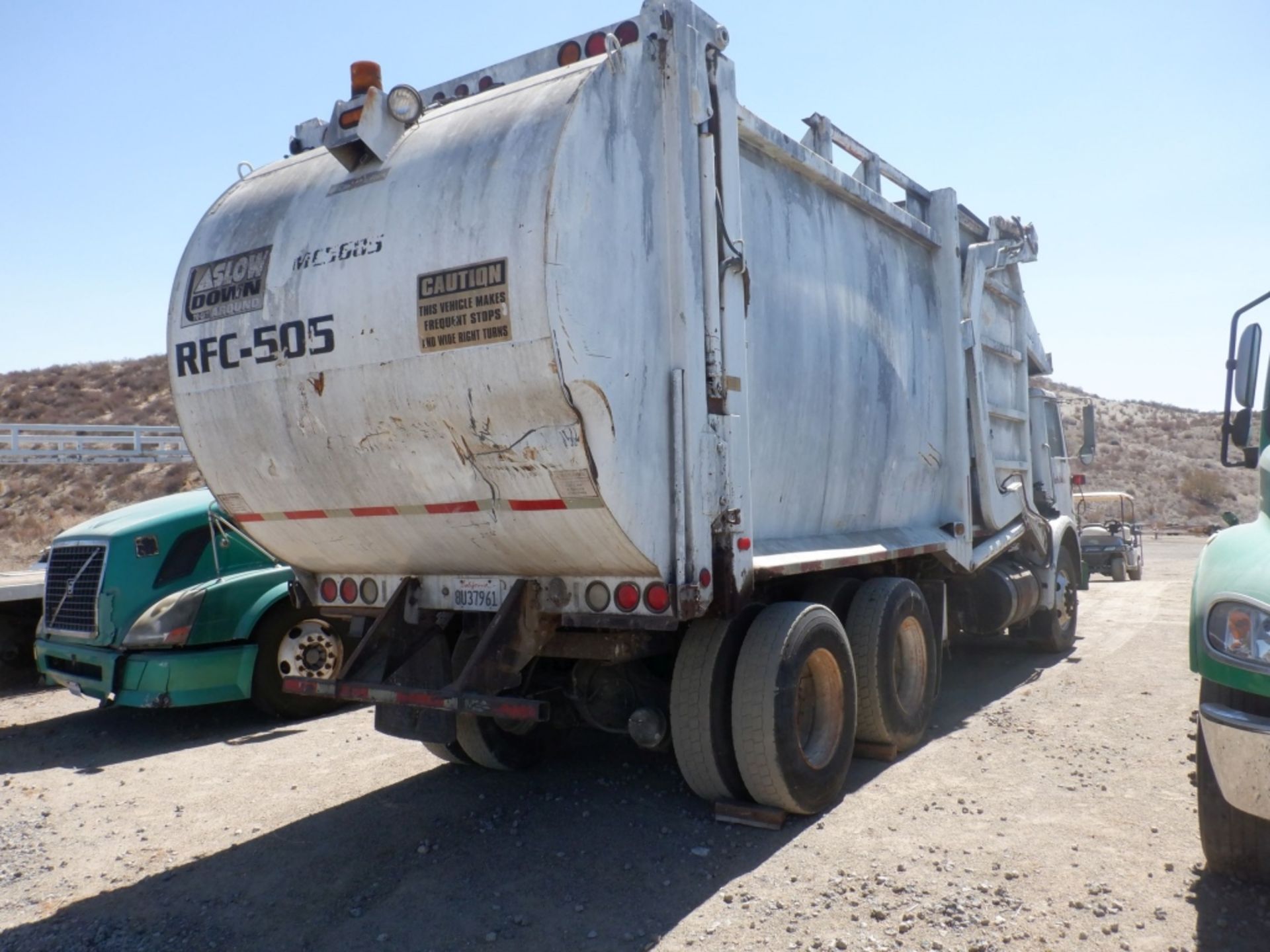 Volvo VED7 Refuse Truck, - Image 3 of 13