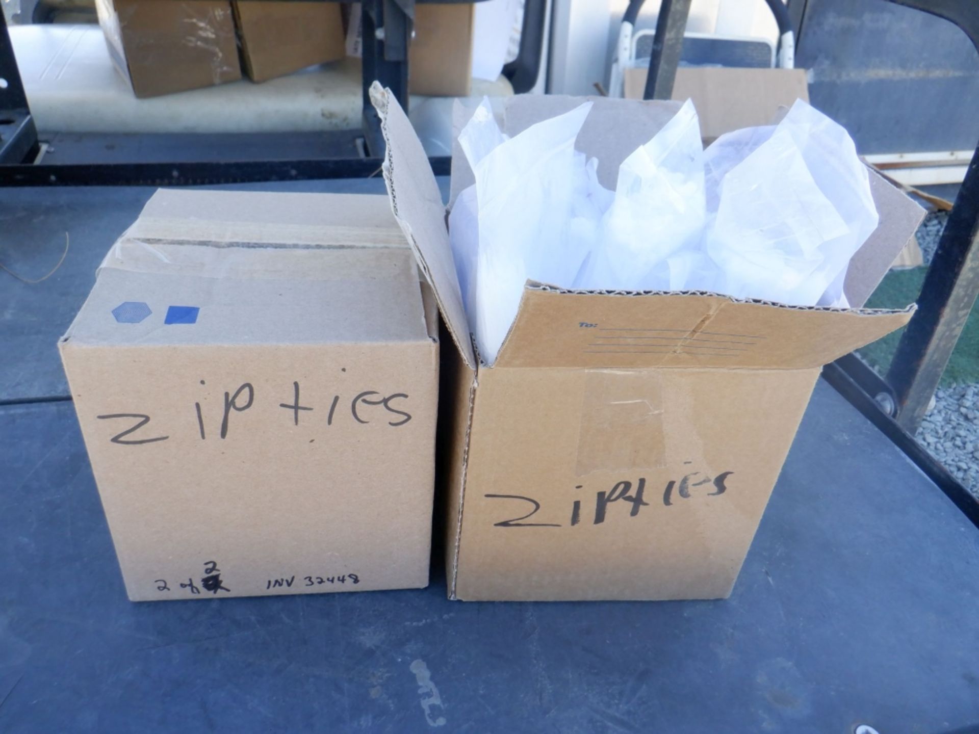 (2) Boxes of 2.7 x 200M Nylon Cable Ties. - Image 7 of 7