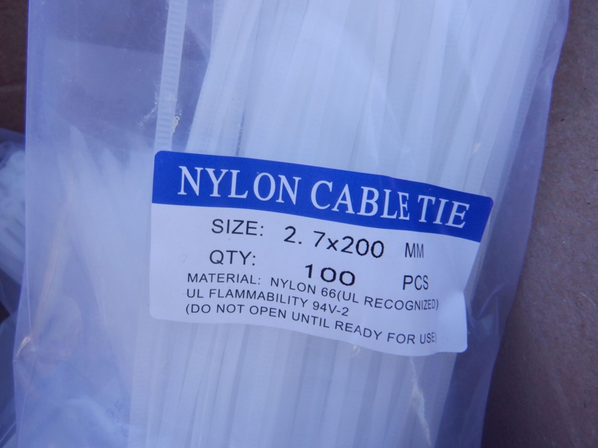 (2) Boxes of 2.7 x 200M Nylon Cable Ties.