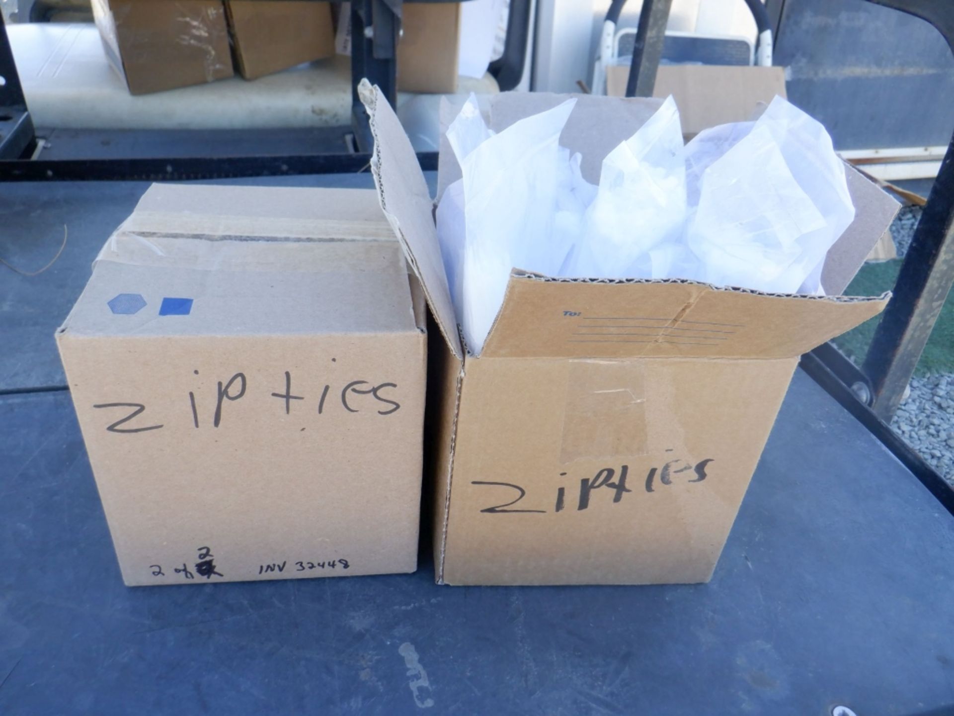 (2) Boxes of 2.7 x 200M Nylon Cable Ties. - Image 6 of 7