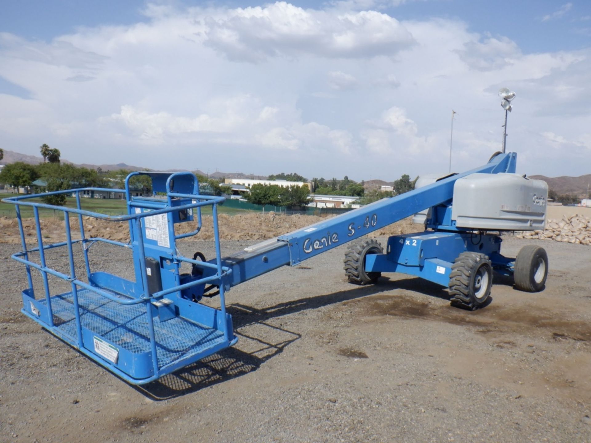 Genie S40 Boom Lift,