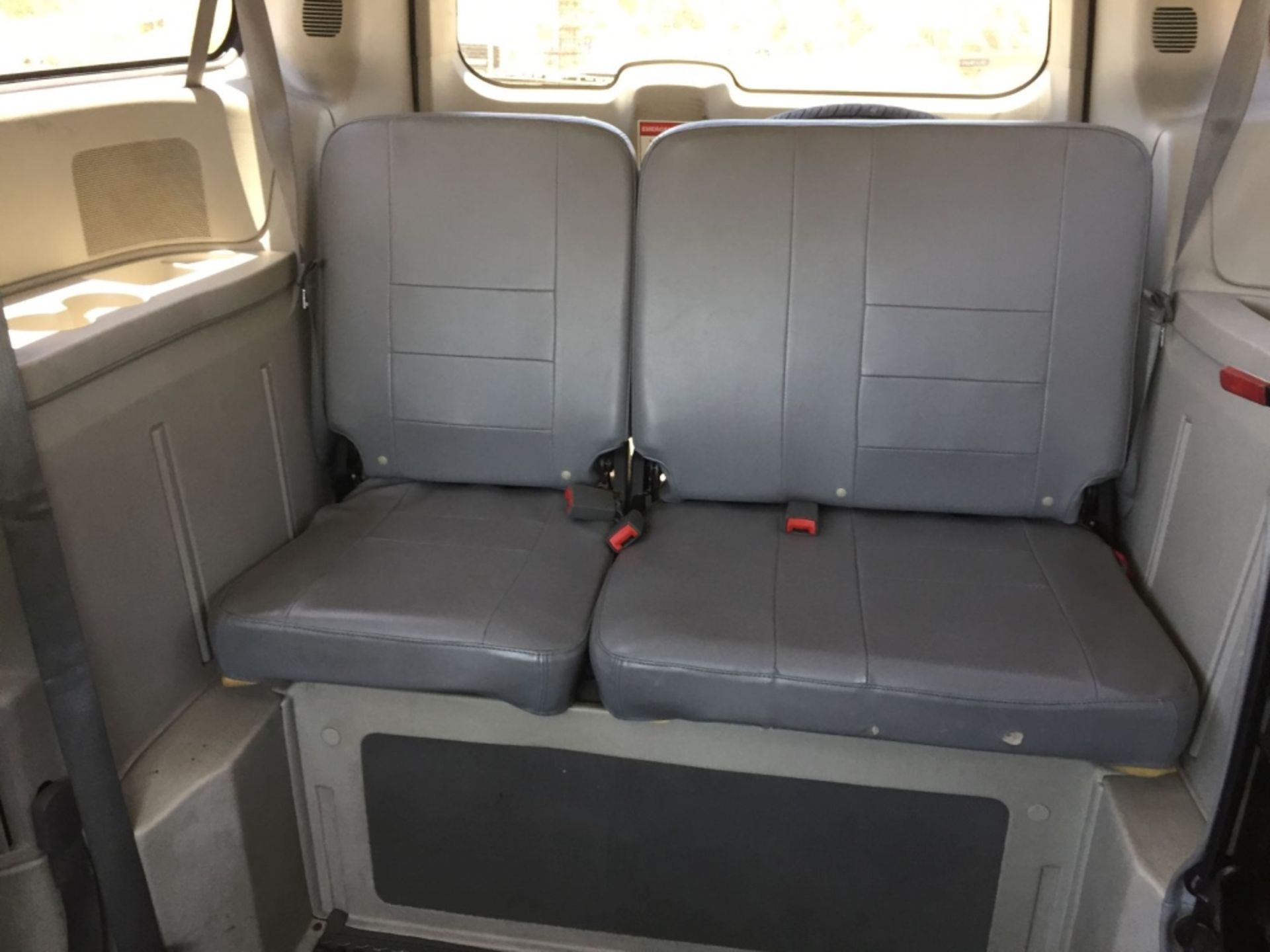 Dodge Grand Caravan SE Mini Van, - Image 9 of 23